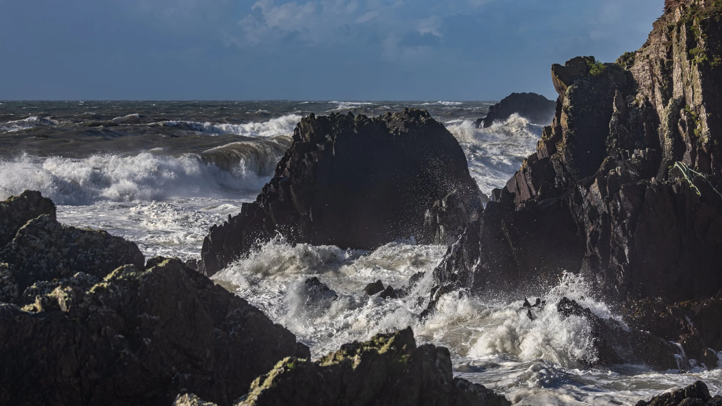 ballycotton cliff waves-19.jpg