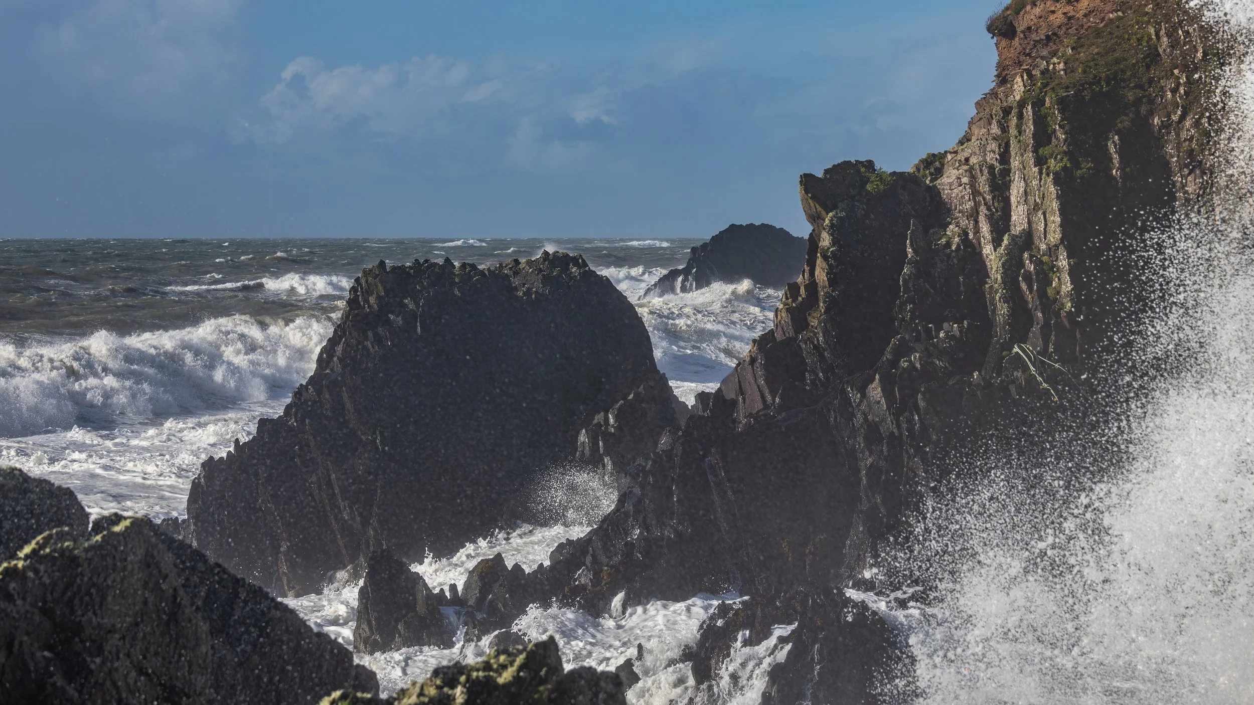 ballycotton cliff waves-22.jpg
