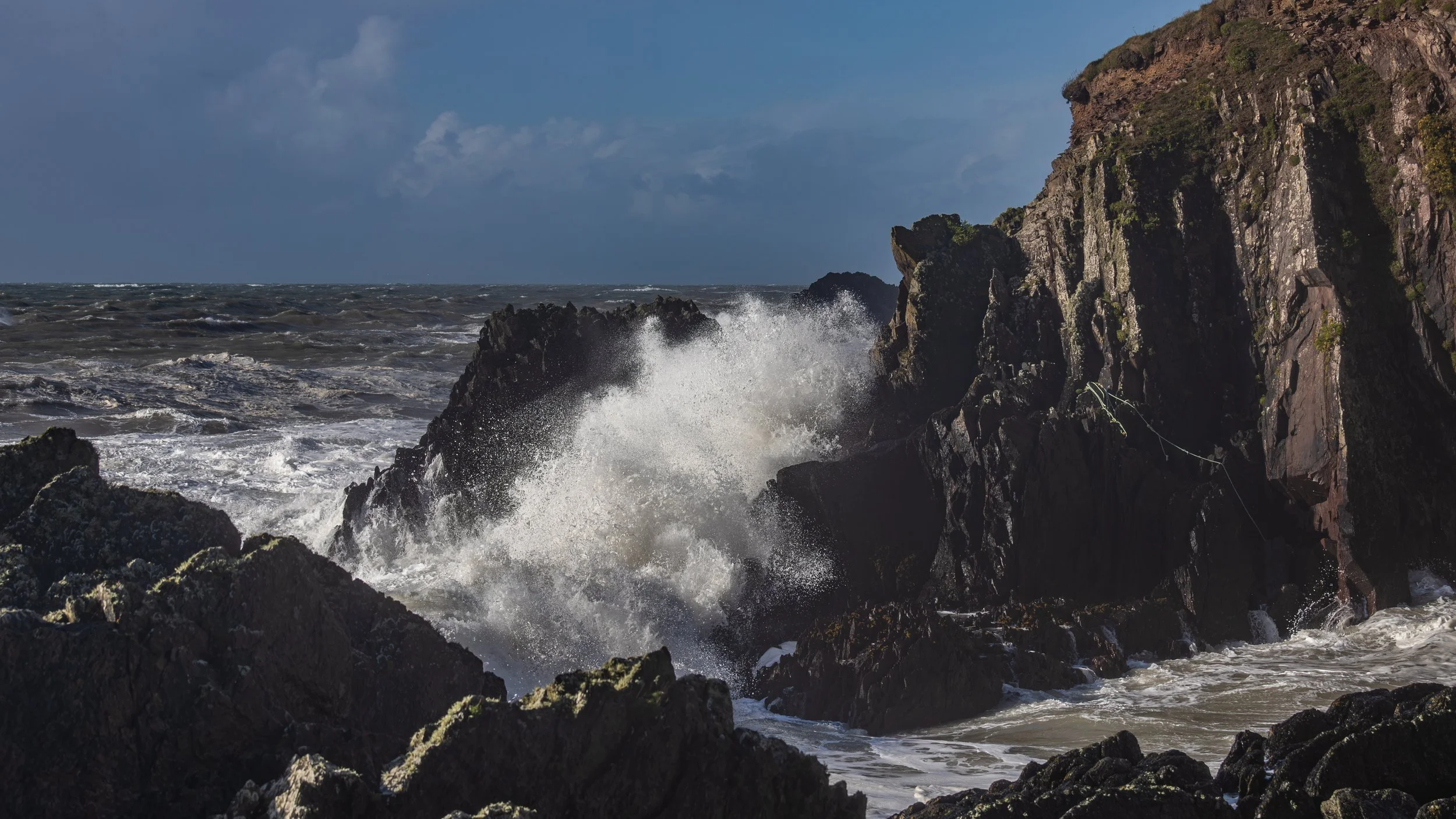 ballycotton cliff waves-26.jpg