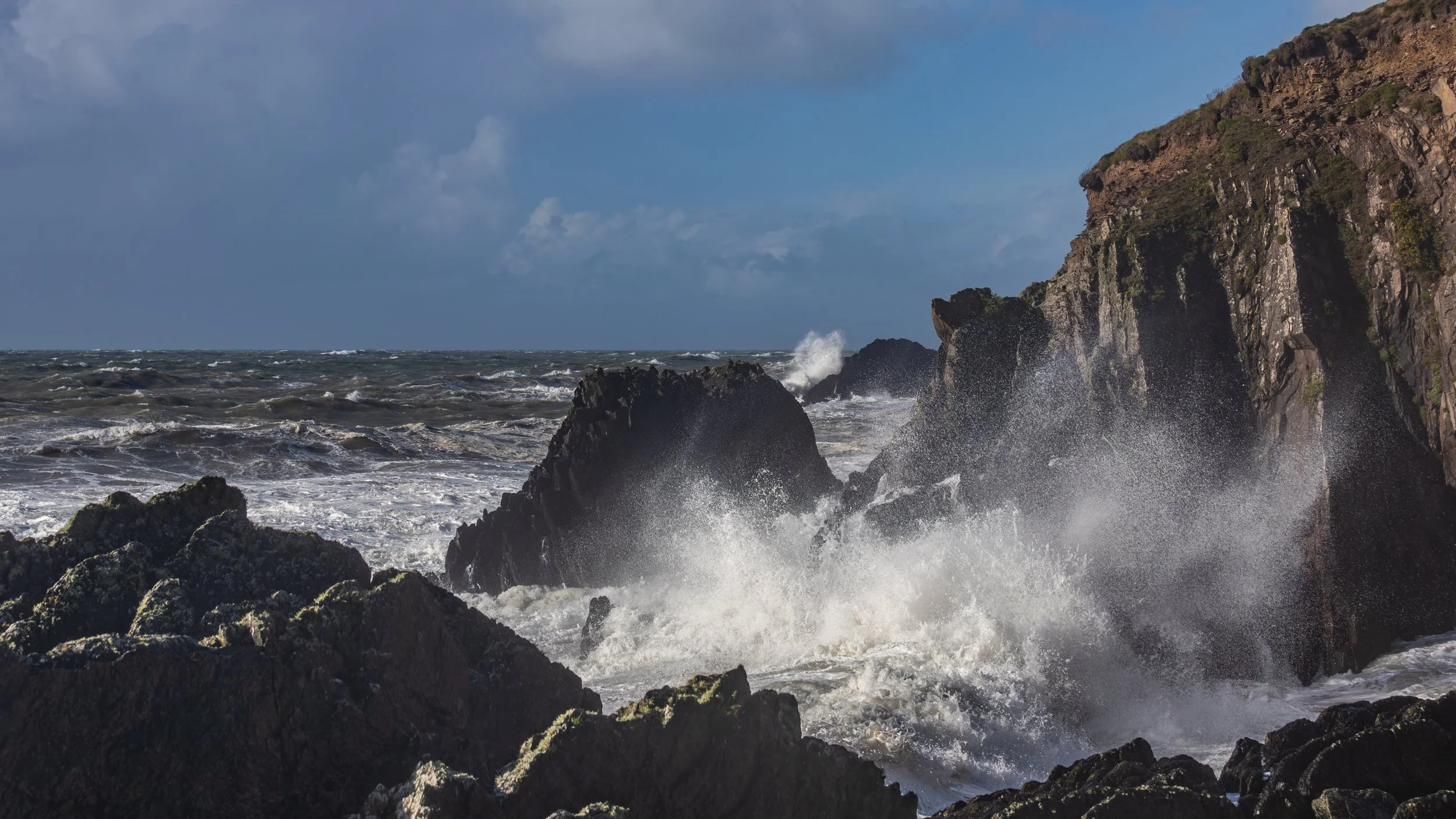 ballycotton cliff waves-30.jpg