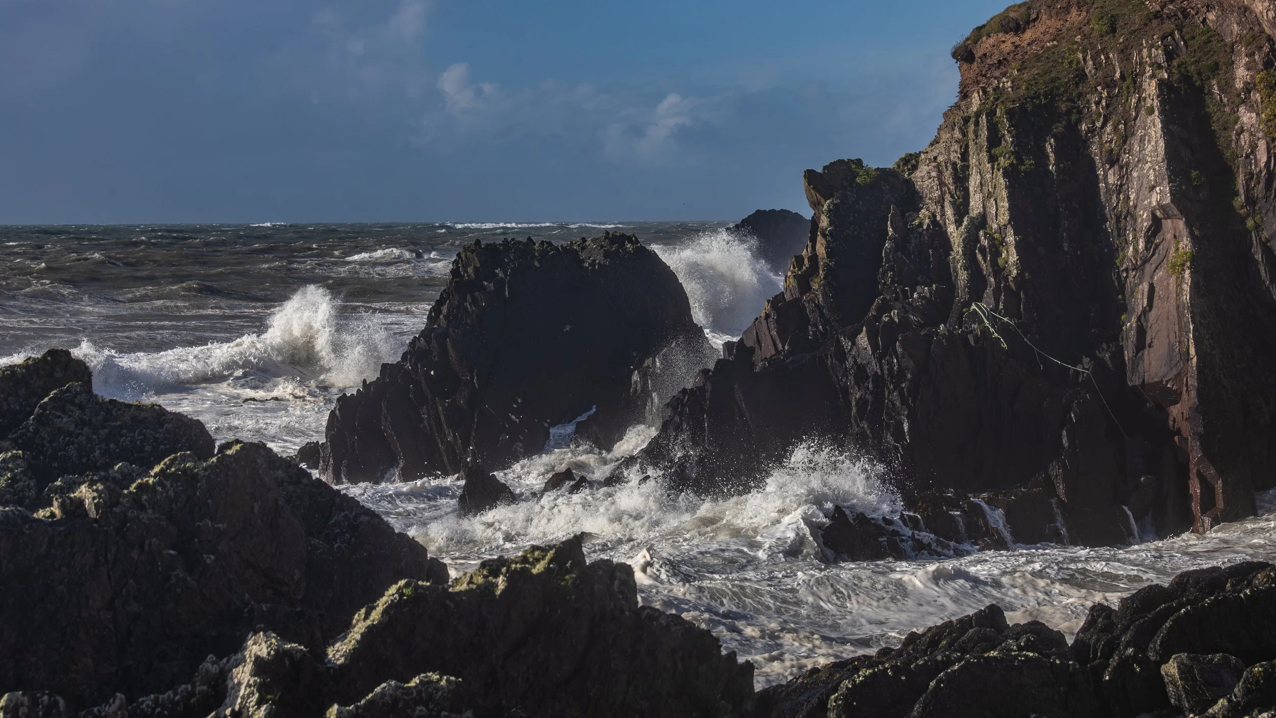 ballycotton cliff waves-31.jpg