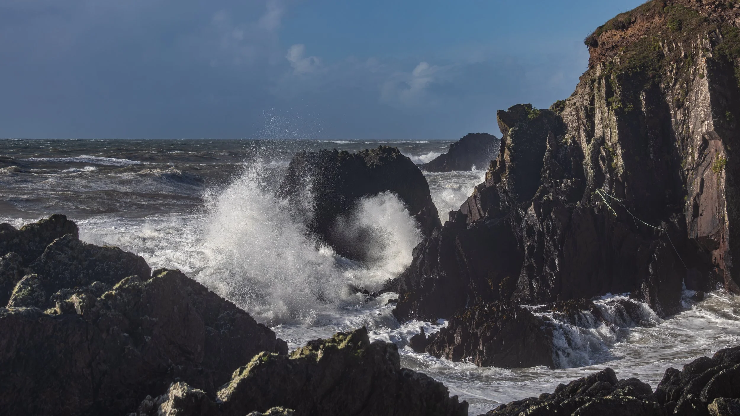 ballycotton cliff waves-34.jpg