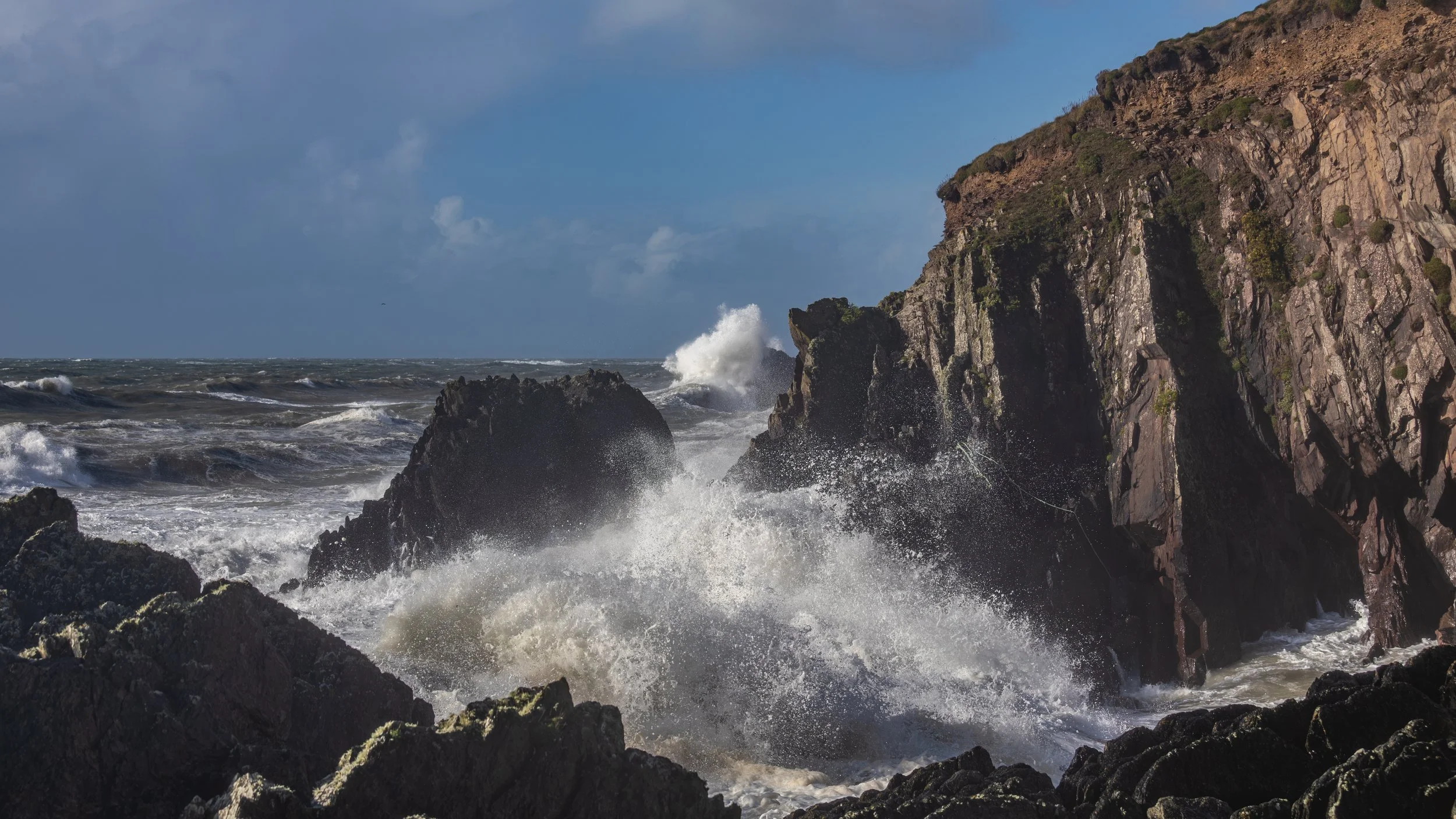 ballycotton cliff waves-36.jpg