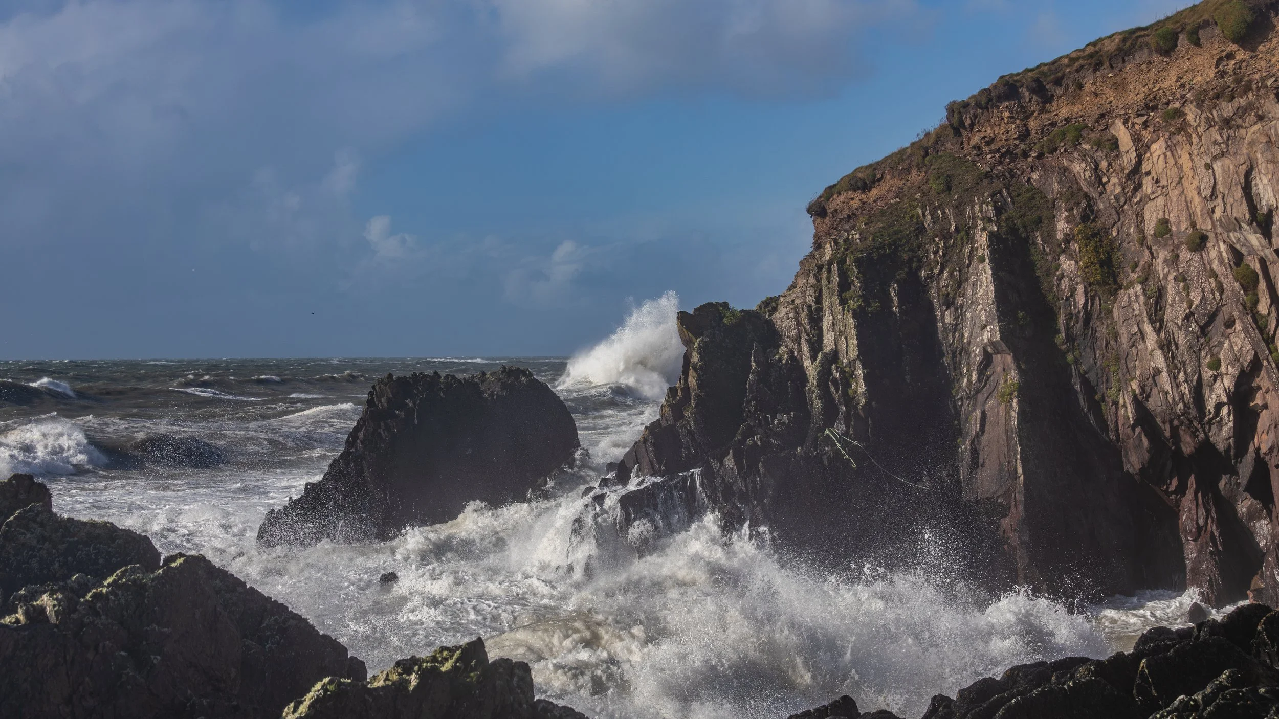 ballycotton cliff waves-39.jpg