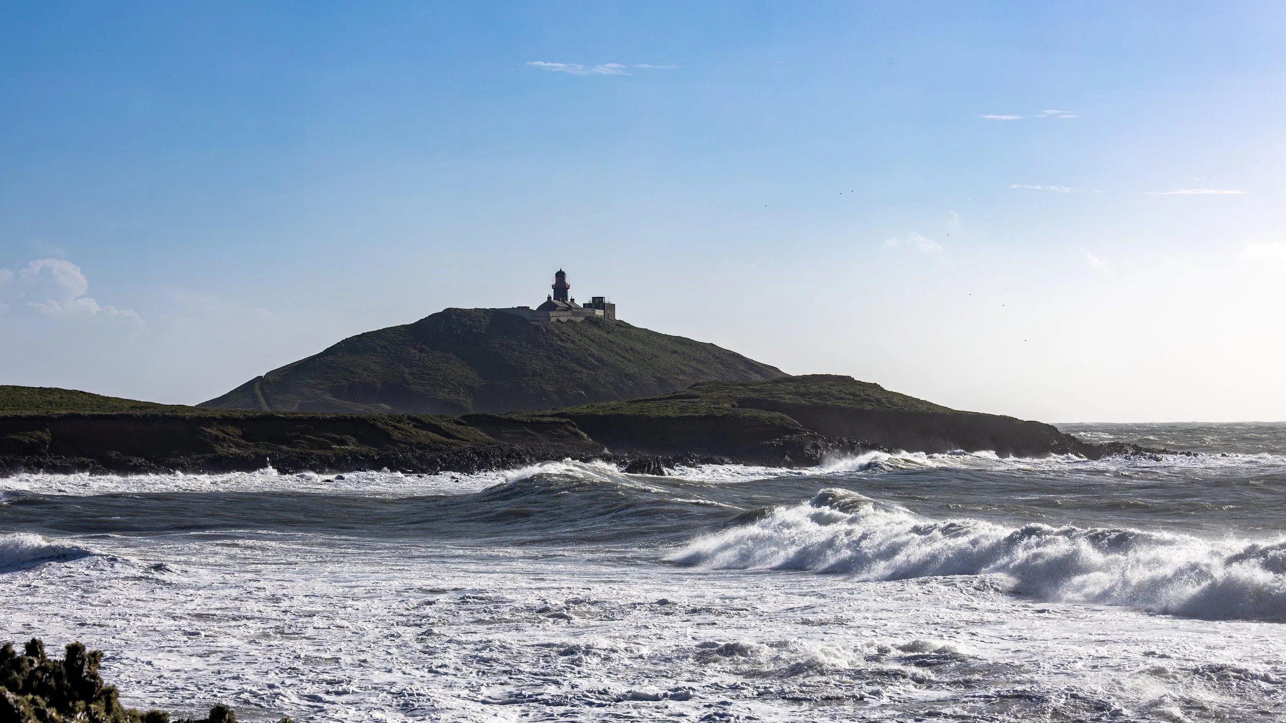 ballycotton cliff waves-43.jpg