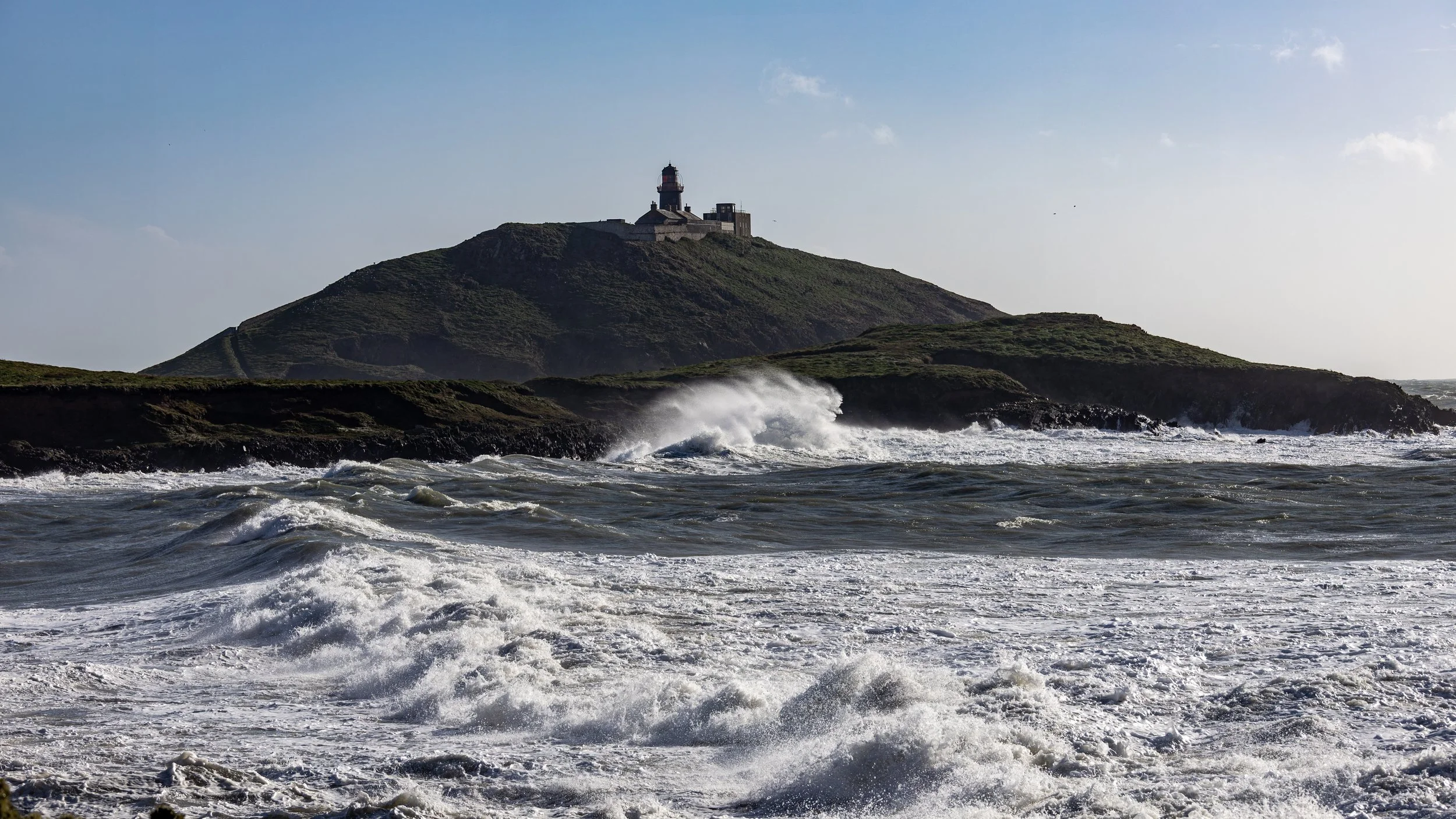 ballycotton cliff waves-46.jpg