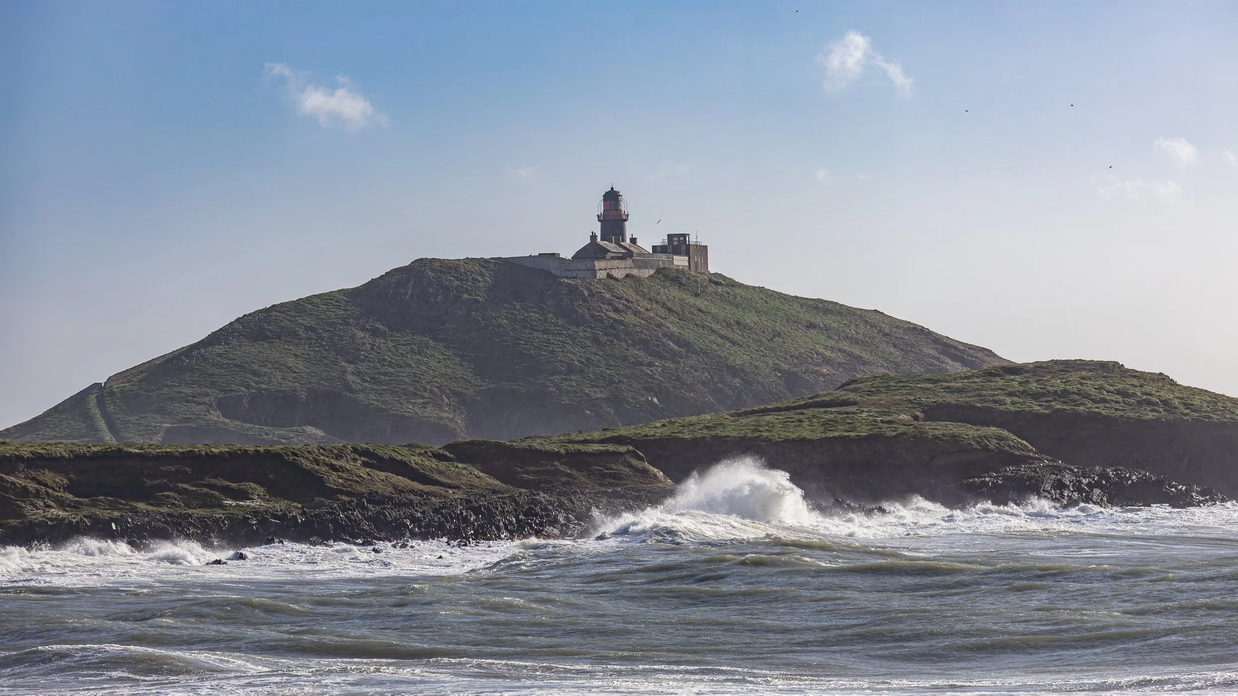 ballycotton cliff waves-49.jpg