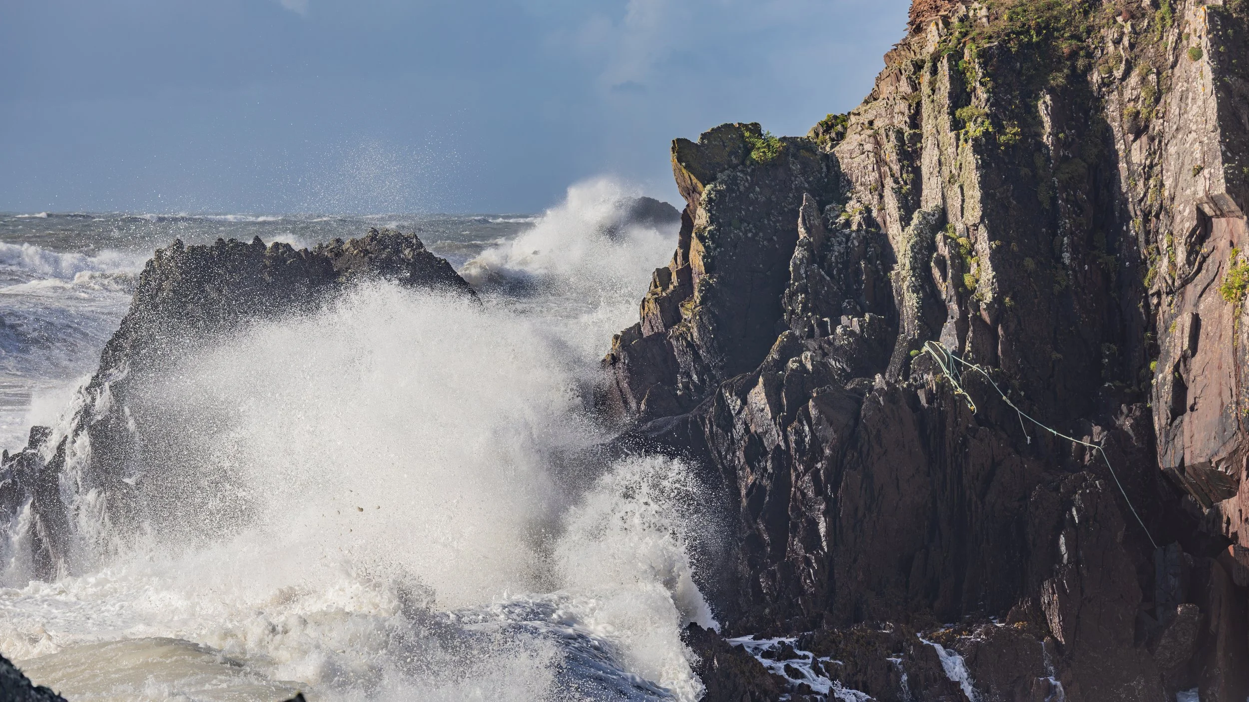 ballycotton cliff waves-54.jpg