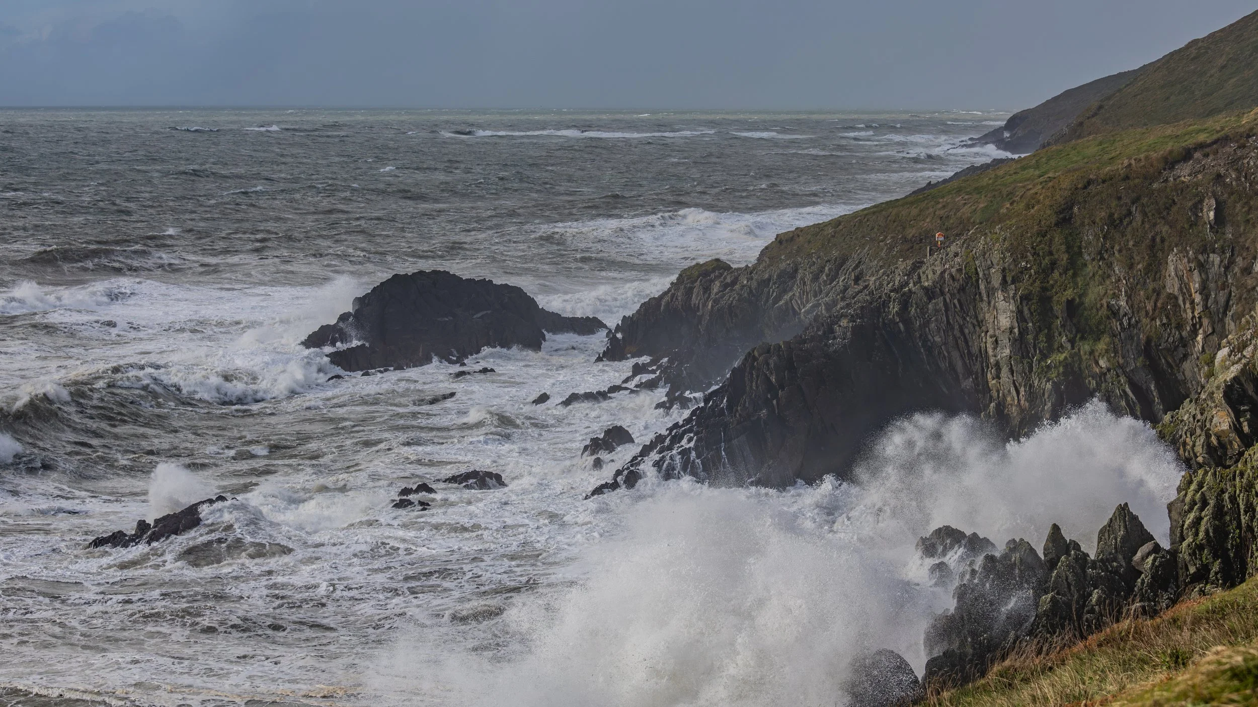 ballycotton cliff waves-62.jpg