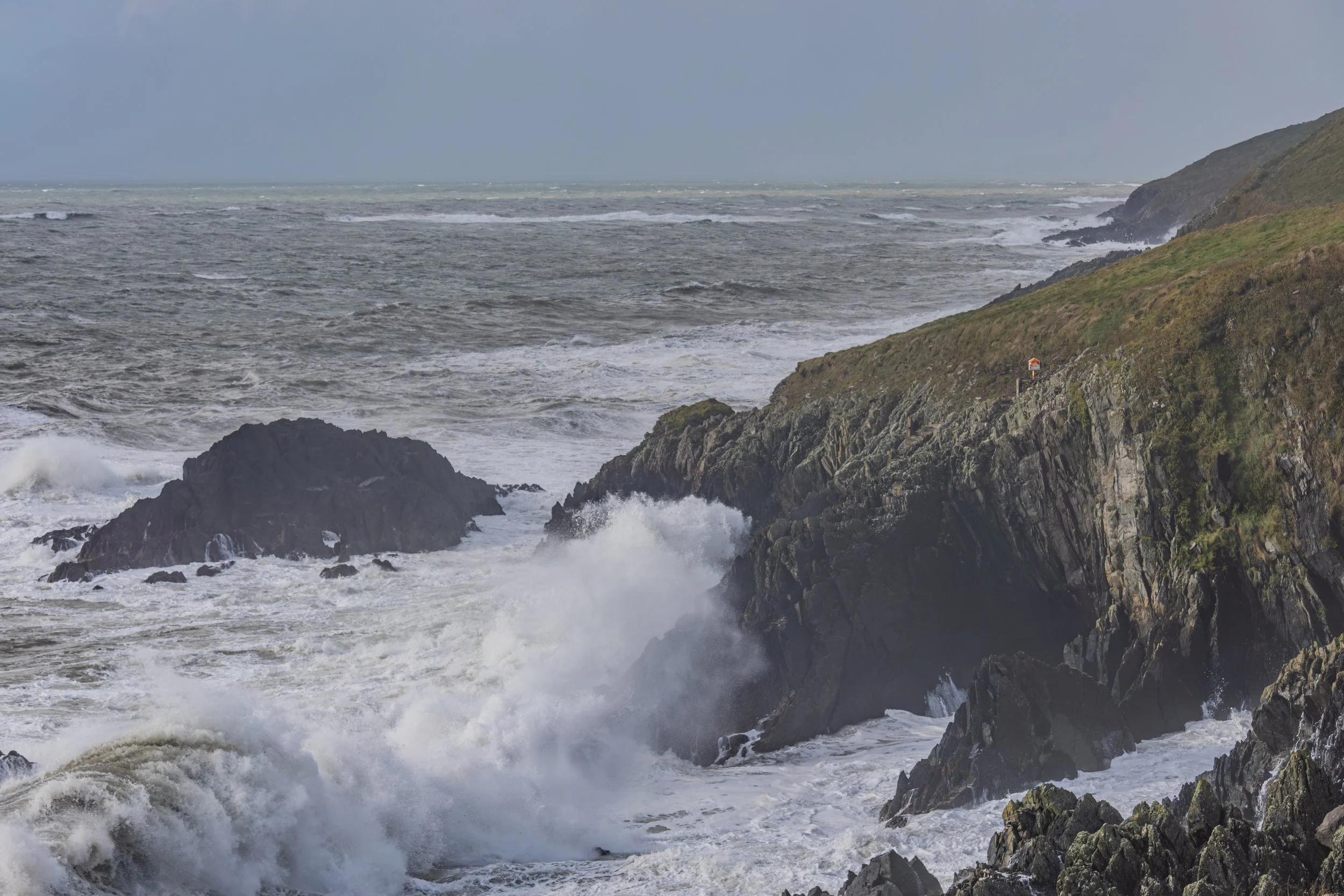 ballycotton cliff waves-63.jpg
