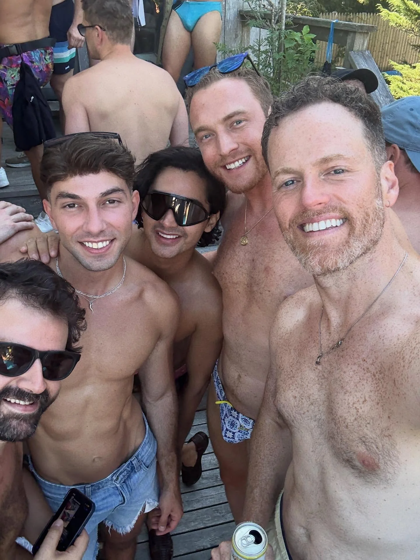 I wasn&rsquo;t ready to leave. So I joined another house for a short weekend. And it was Labor Day so it was packed! New friends, new family, still the best island EVER!! I was NOT ready to leave, but I had the best time.😍🧑&zwj;🧑&zwj;🧒&zwj;🧒👬