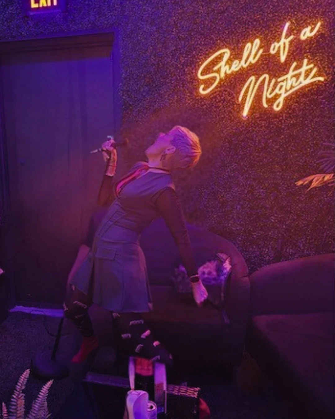 Your game plan for the best sober karaoke in town:

1. Check in with your host
2. Grab a tea
3. Connect with your buddies
4. Sing!

📍54th Ave Kava House | Every Friday

#SipSocializeStaySober #KavaHouseBrand #54thAVE #Karaoke