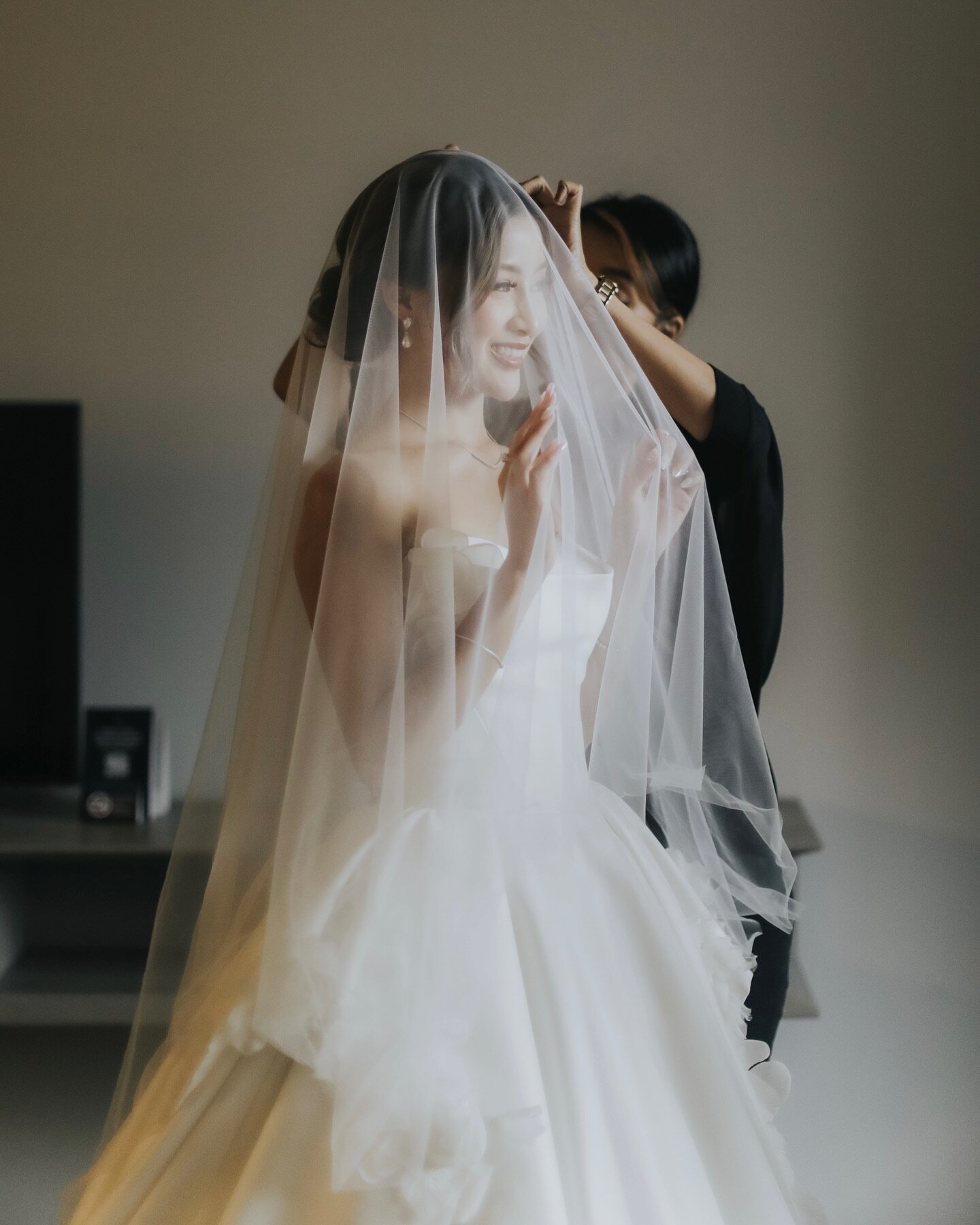 A bridal veil holds layers of symbolism and tradition, not just a piece of fabric but a tangible representation of the bride&rsquo;s transition into a new phase of life. It carries with it the anticipation, excitement, adding to the magic of the wedd