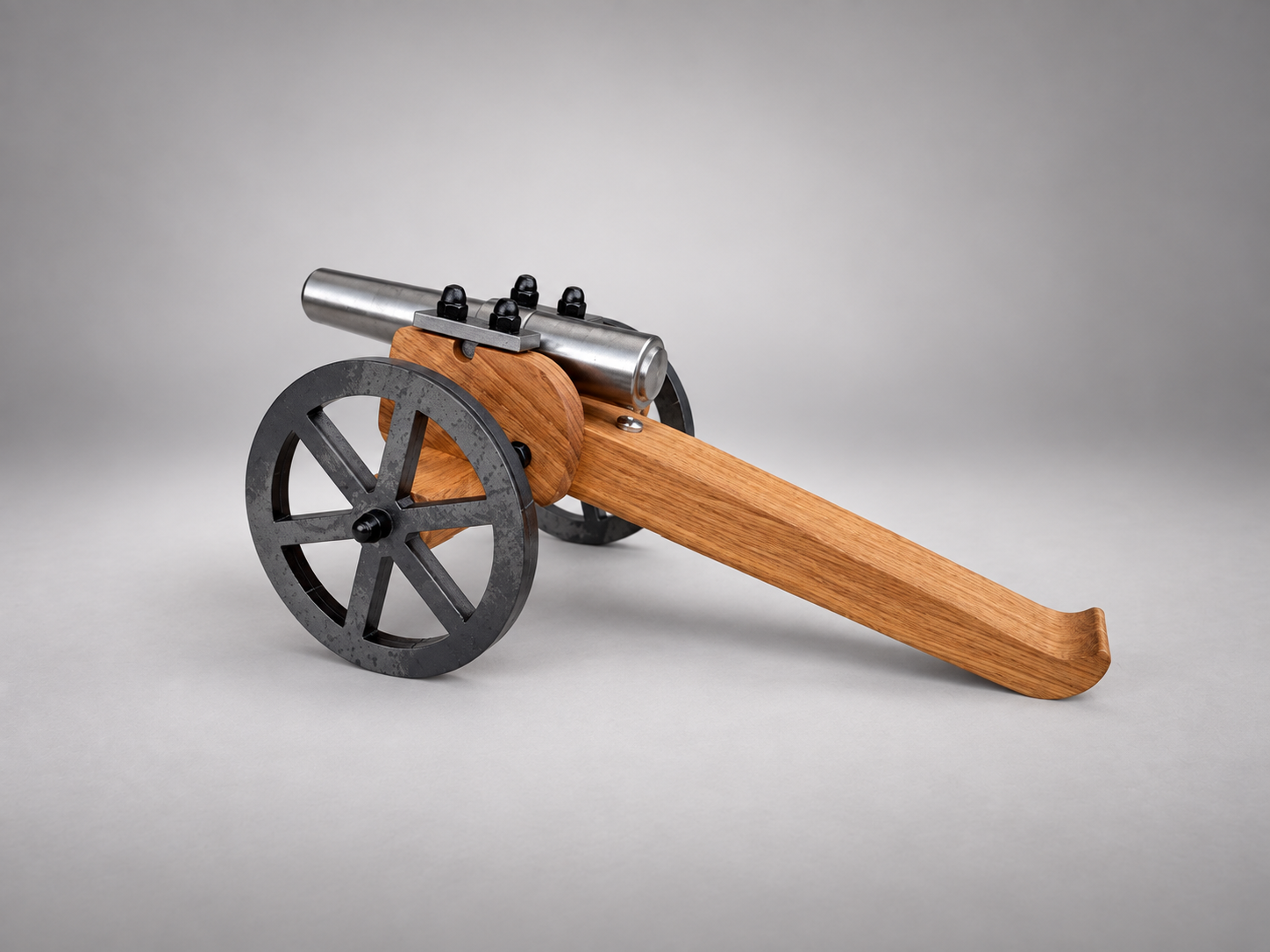 Howitzer on Small Oak Carraige- Back.png