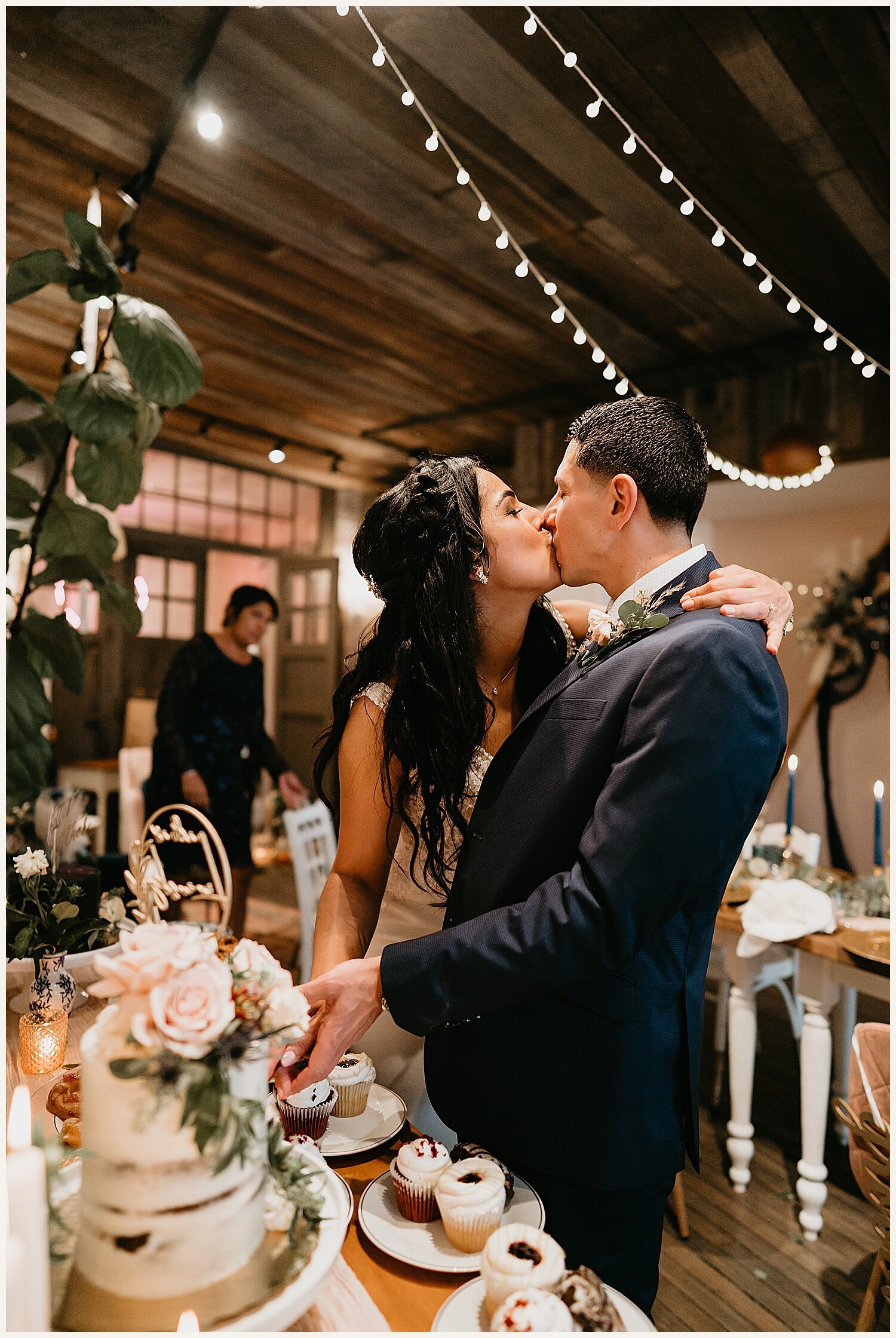 NEPA-Lehigh-Valley-New-Jersey-Wedding-elopement-photographer-at-the-chippy-white-table-microwedding-elopement-venue_0063.jpg