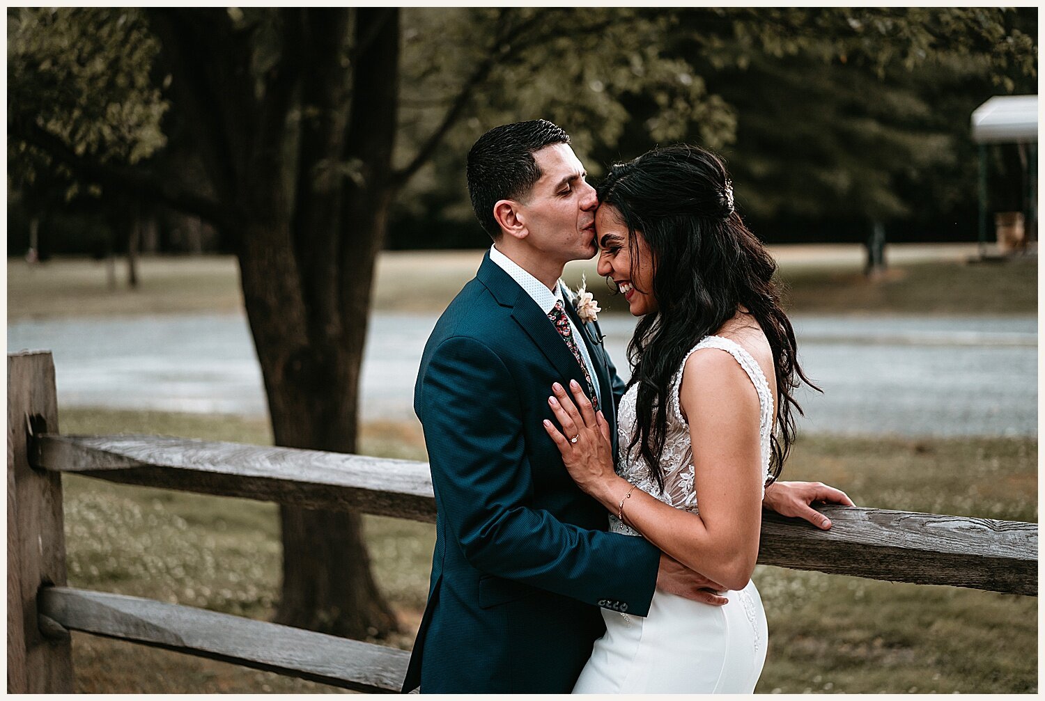 NEPA-Lehigh-Valley-New-Jersey-Wedding-elopement-photographer-at-the-chippy-white-table-microwedding-elopement-venue_0070.jpg