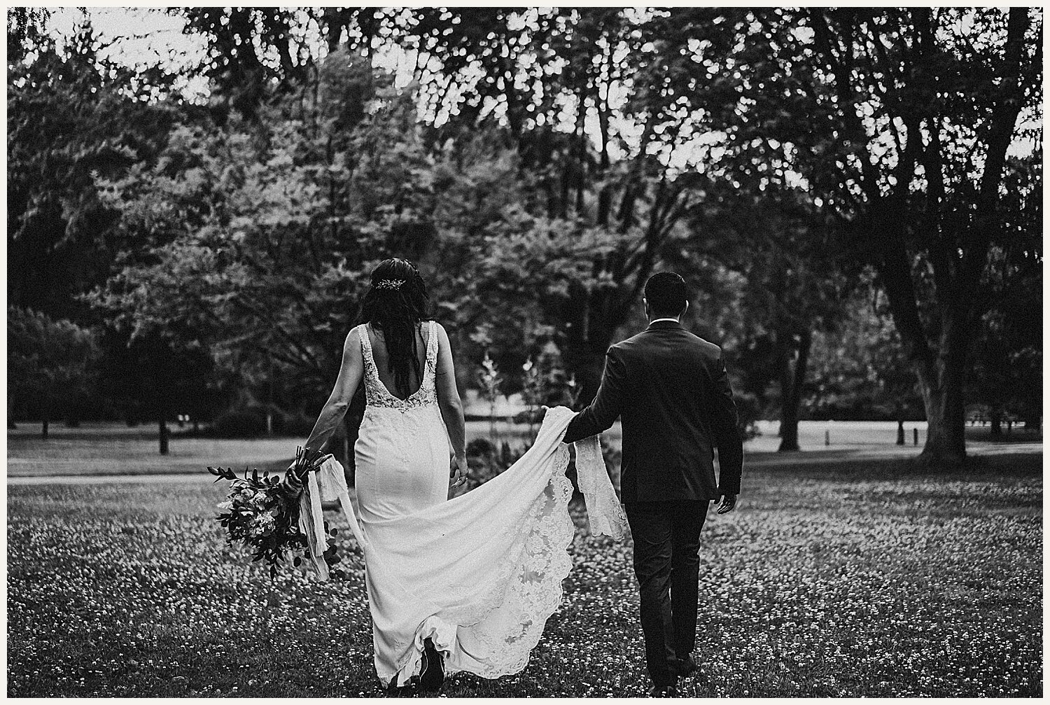NEPA-Lehigh-Valley-New-Jersey-Wedding-elopement-photographer-at-the-chippy-white-table-microwedding-elopement-venue_0083.jpg