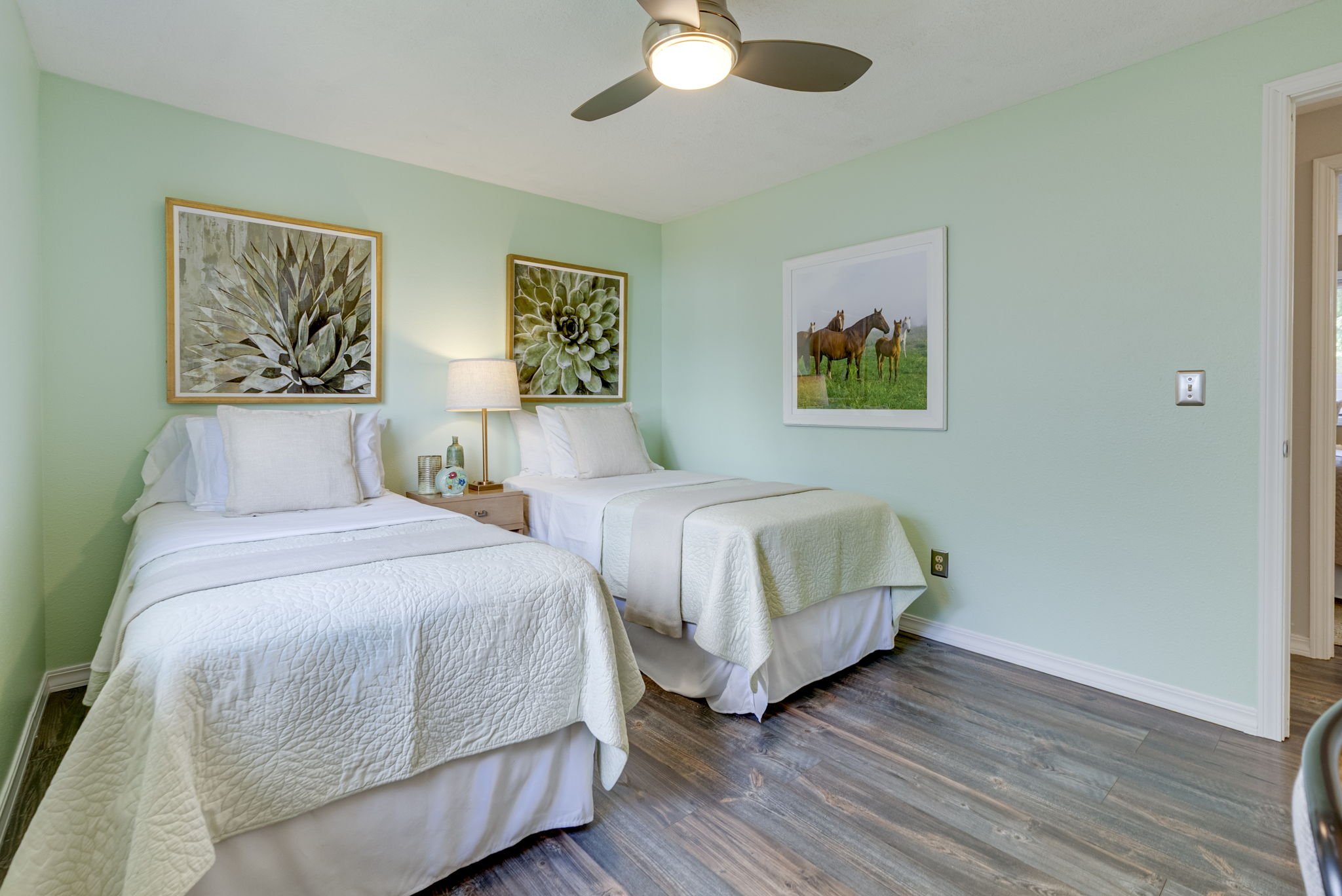 39-web-or-mls-8014-n-mohawk-ave.jpg