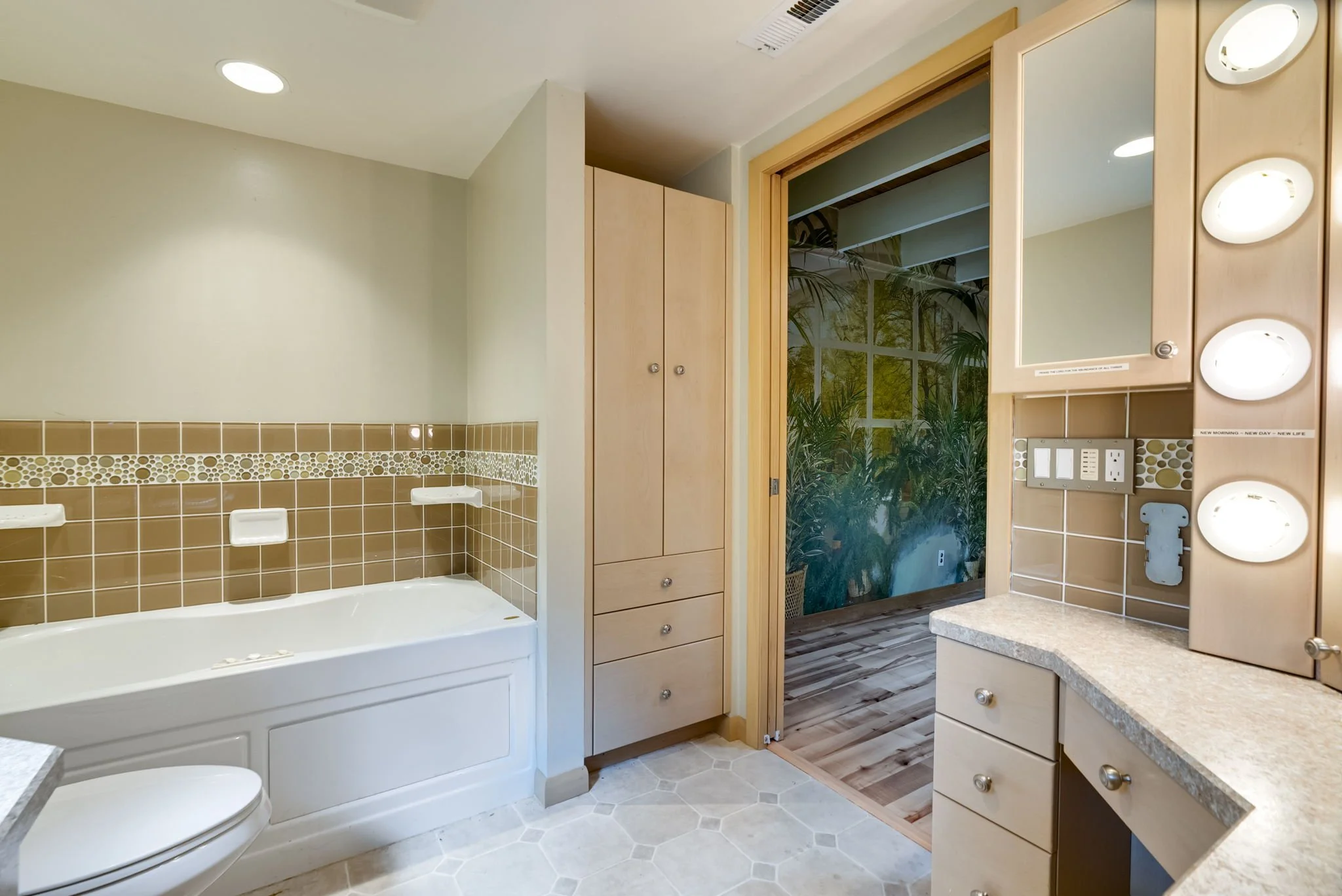 34-web-or-mls-617-ne-120th-ave.jpg