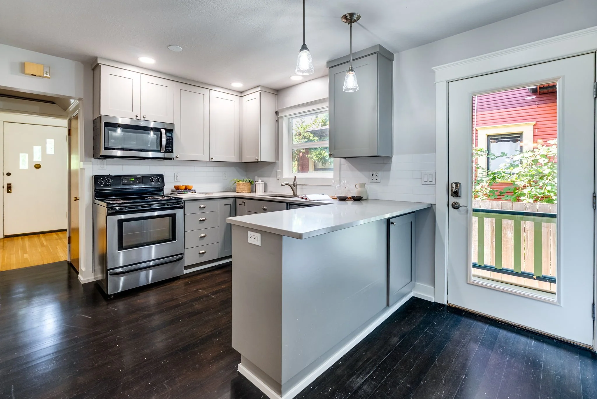 56-web-or-mls-3577-se-woodward-st.jpg