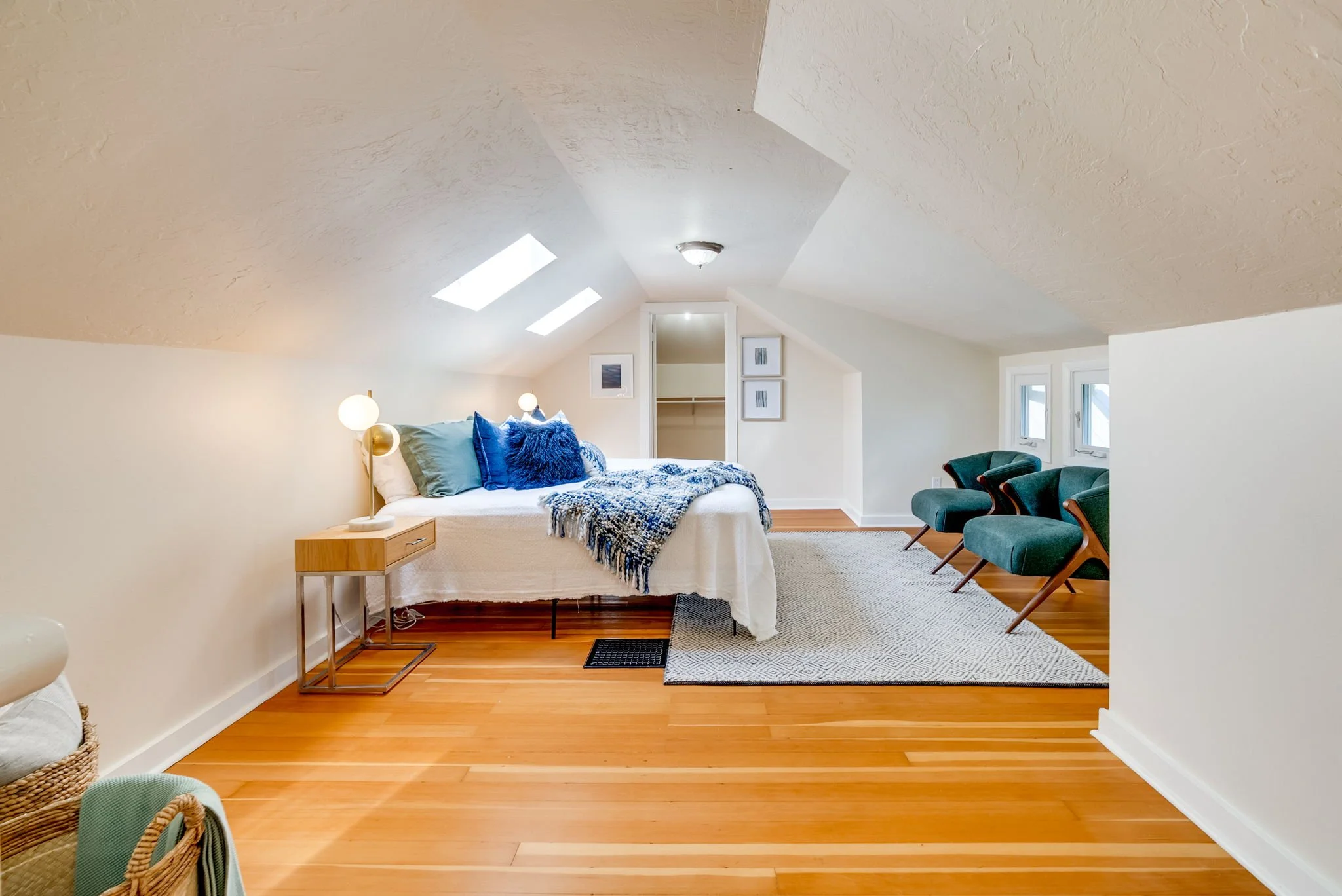 65-web-or-mls-3577-se-woodward-st.jpg