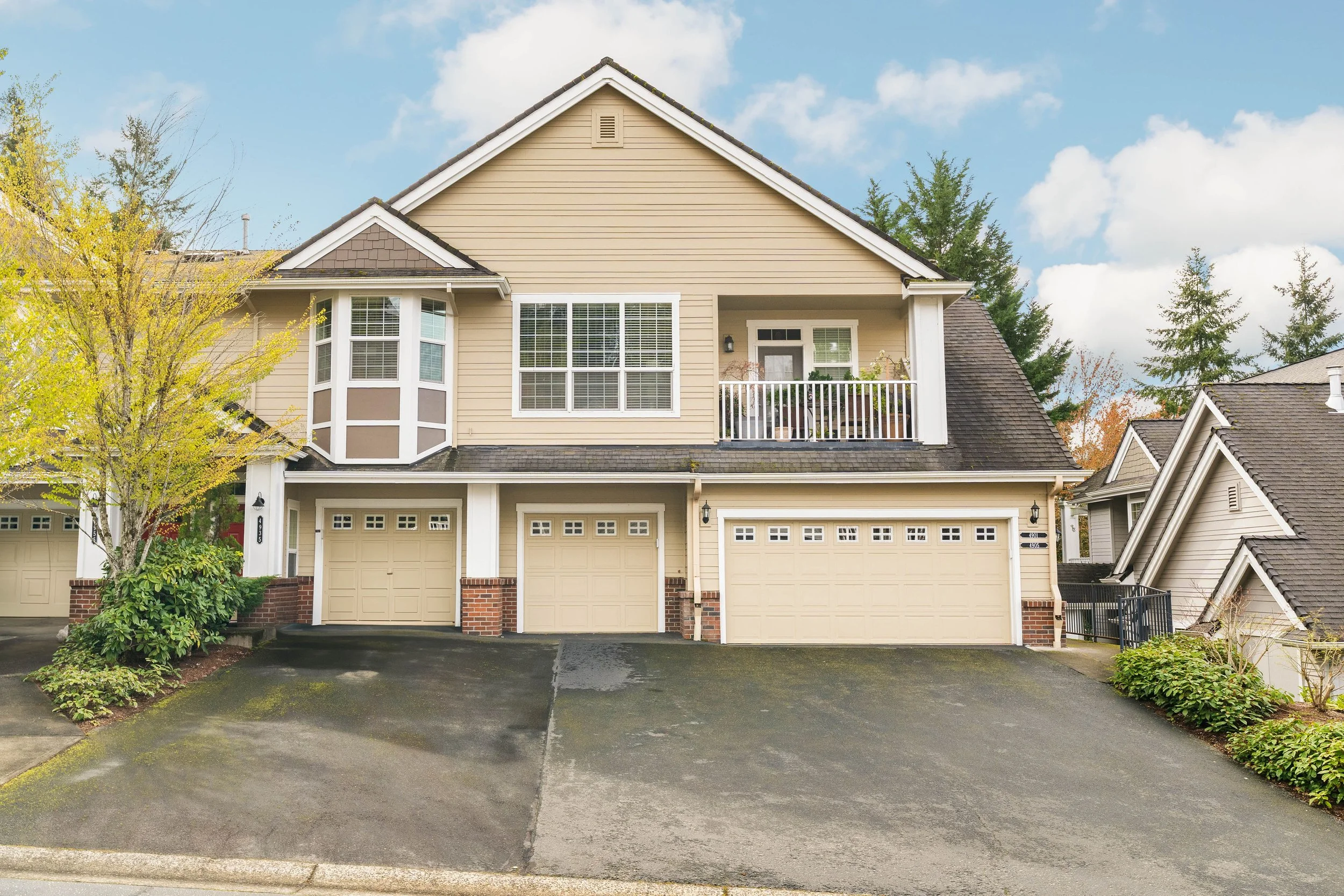 AVAILABLE: West Linn Condo