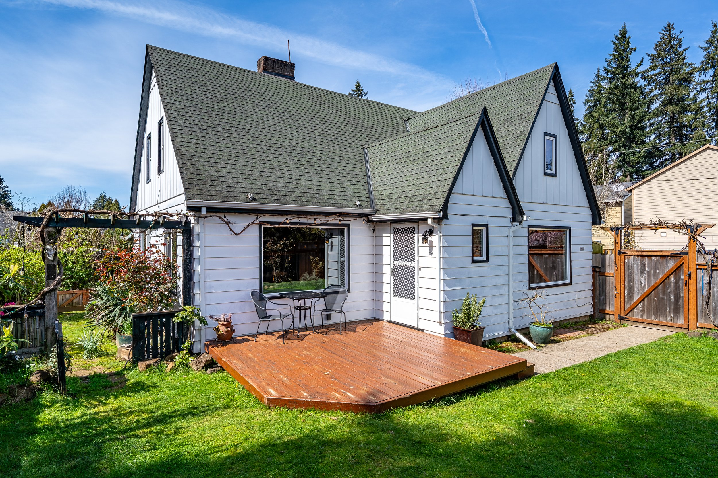 JUST LISTED: SE Portland Tudor