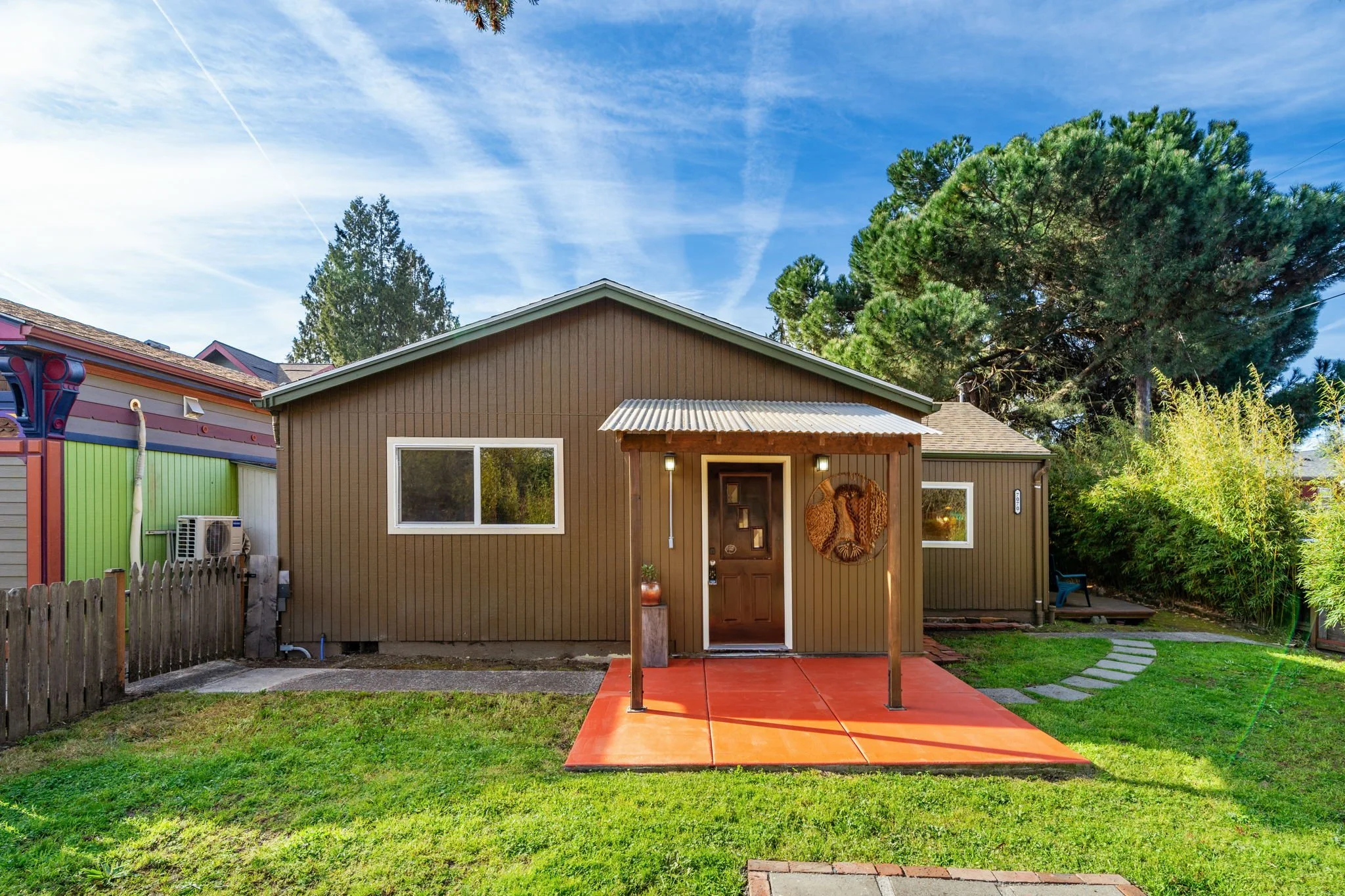 PENDING: Unique in Woodlawn