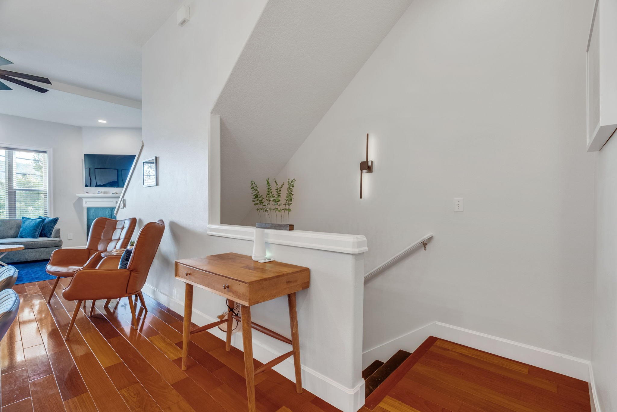 5-web-or-mls-8229-n-edison-st.jpg