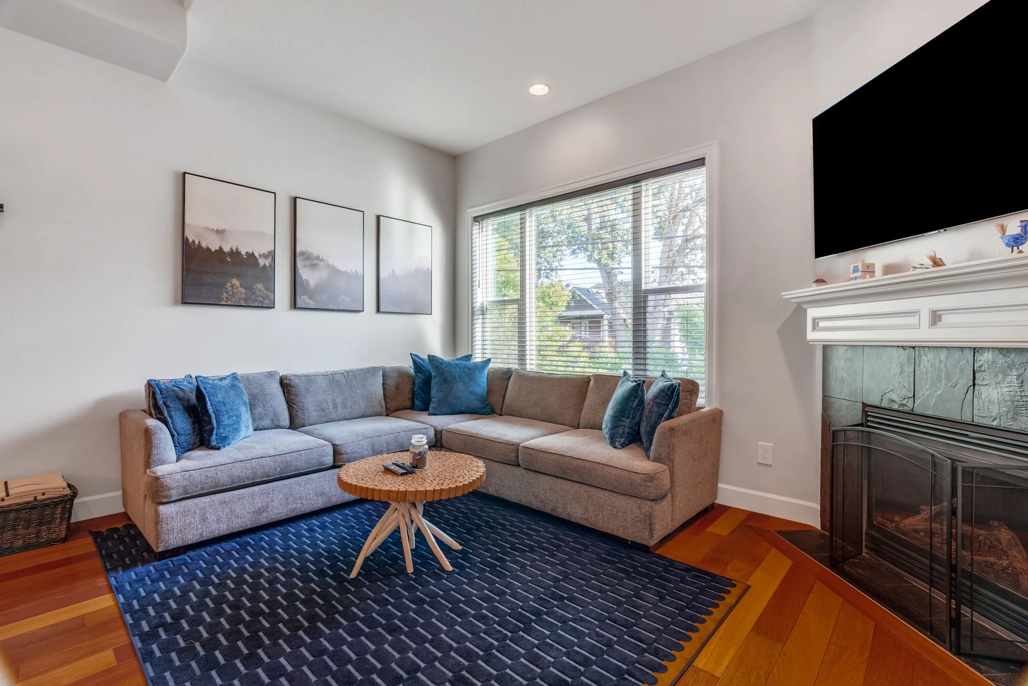 14-web-or-mls-8229-n-edison-st.jpg