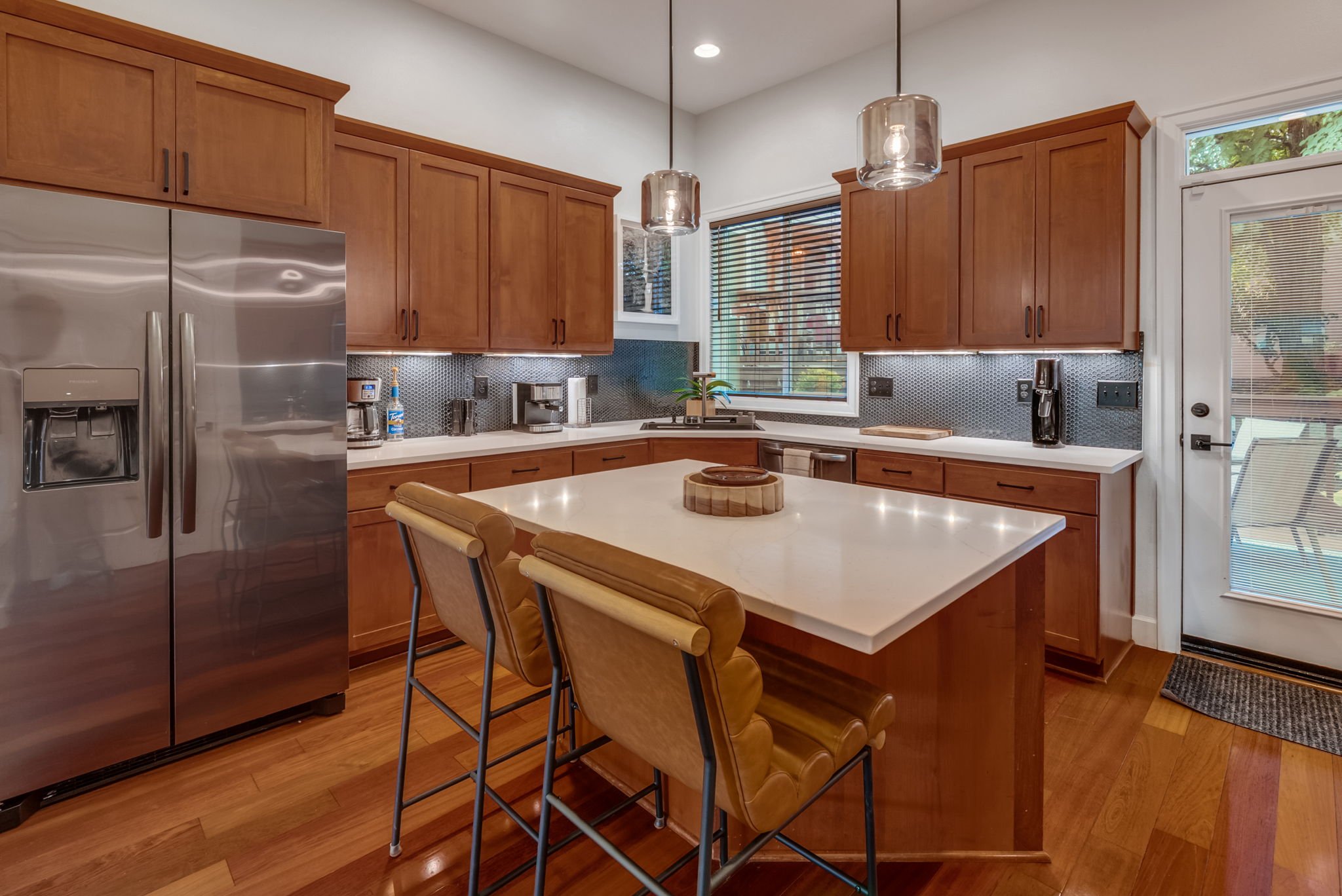18-web-or-mls-8229-n-edison-st.jpg
