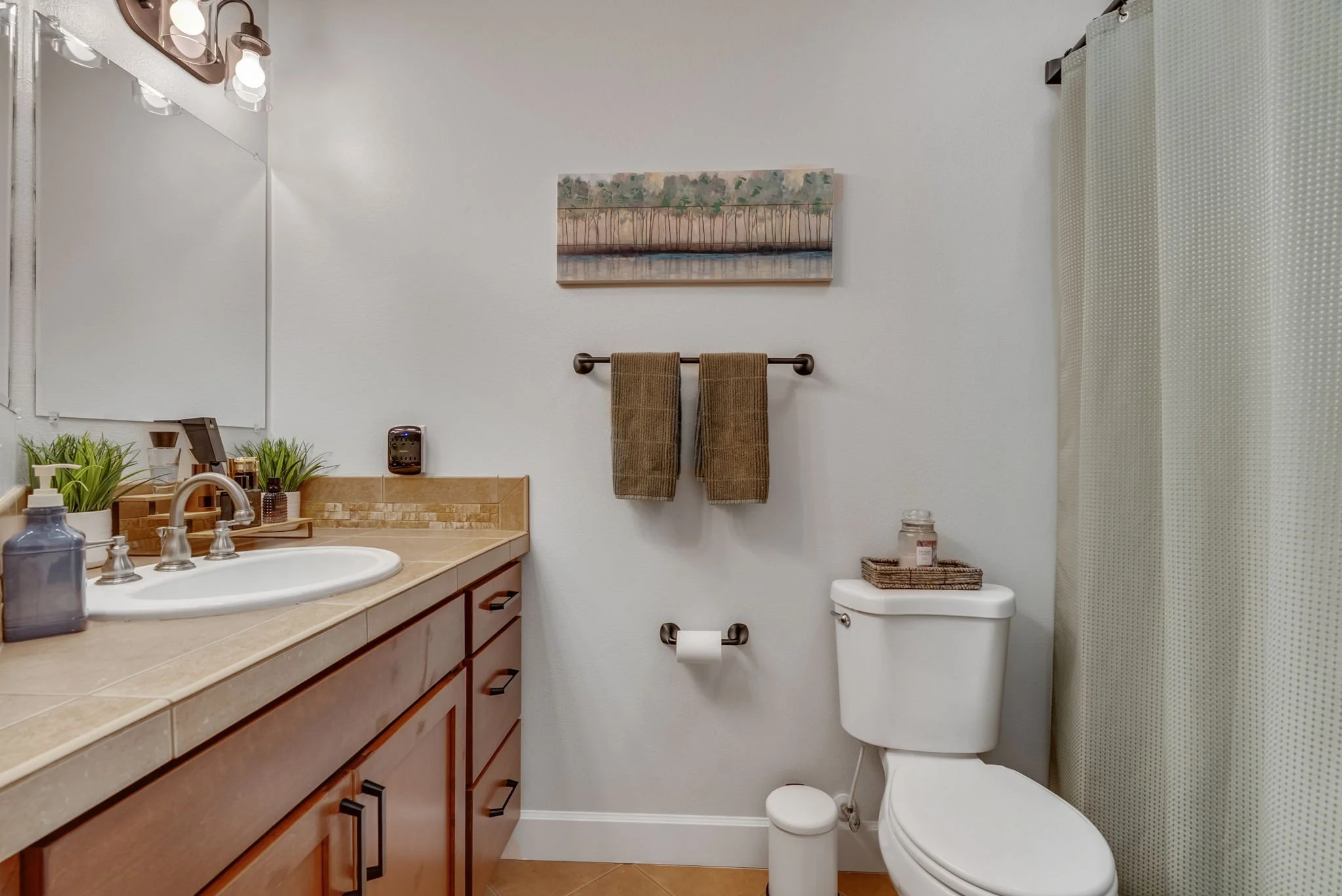 34-web-or-mls-8229-n-edison-st.jpg