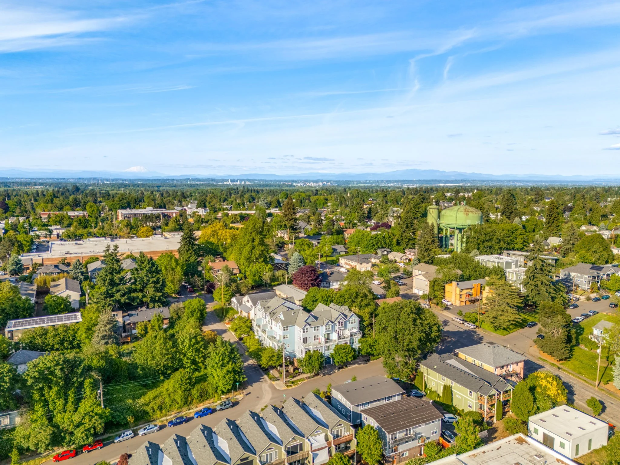 49-web-or-mls-8229-n-edison-st.jpg