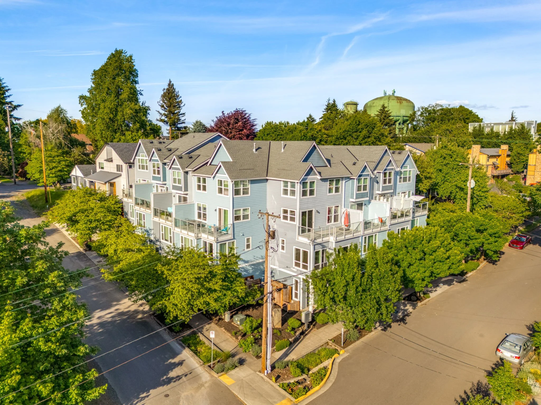 50-web-or-mls-8229-n-edison-st.jpg