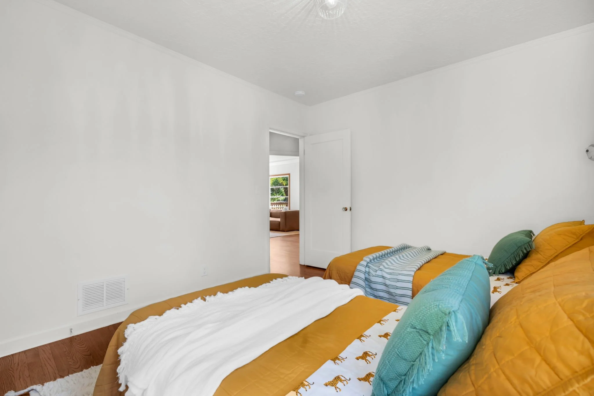 21-web-or-mls-DSC07119.jpg