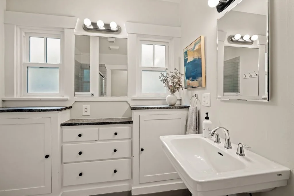 Bathroom2.jpeg