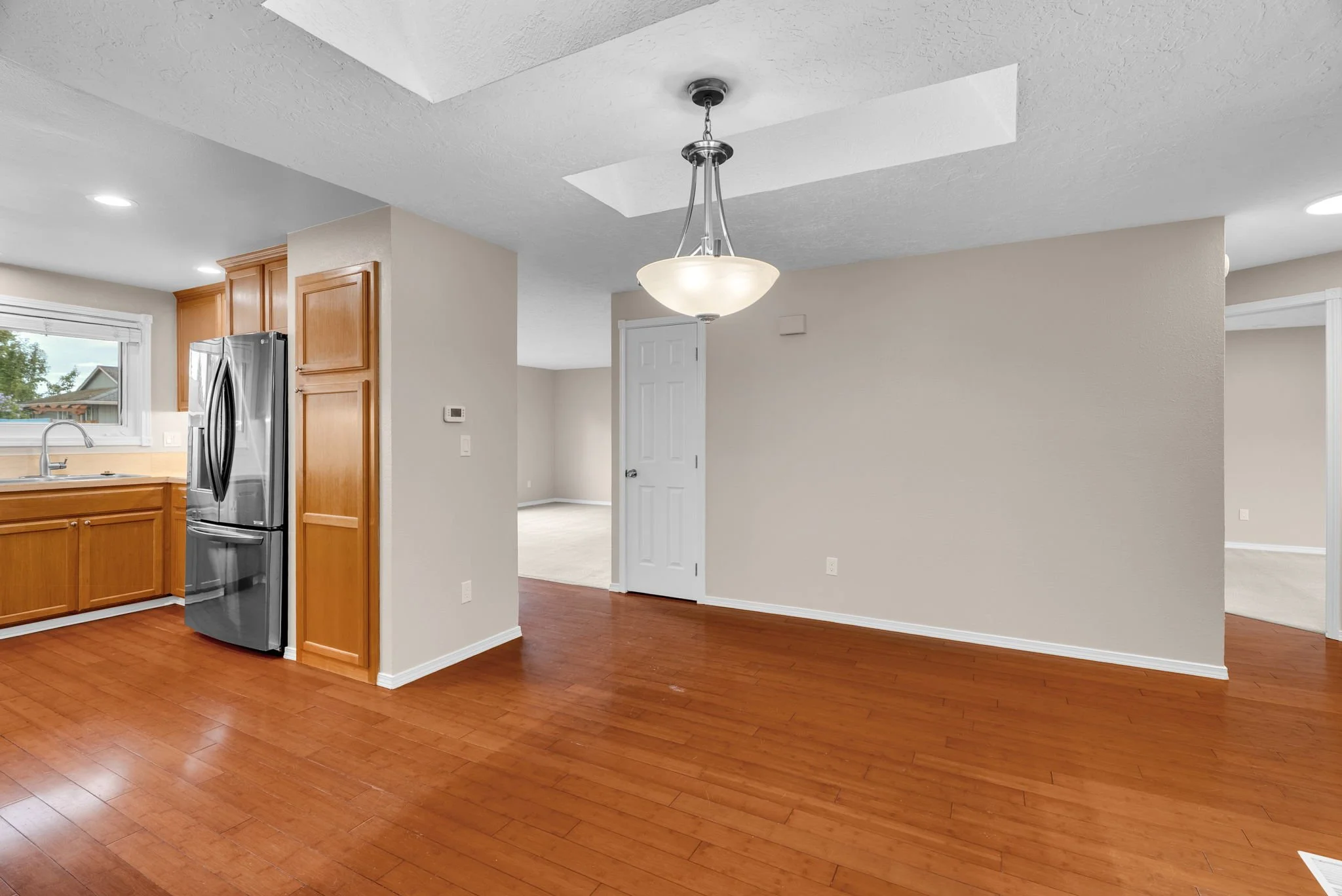 12-web-or-mls-2203-sw-larsson-ave.jpg