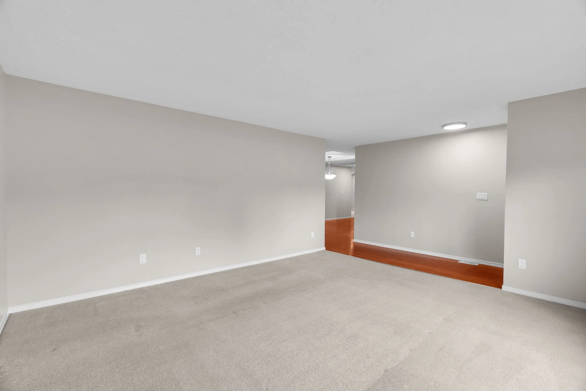 17-web-or-mls-2203-sw-larsson-ave.jpg