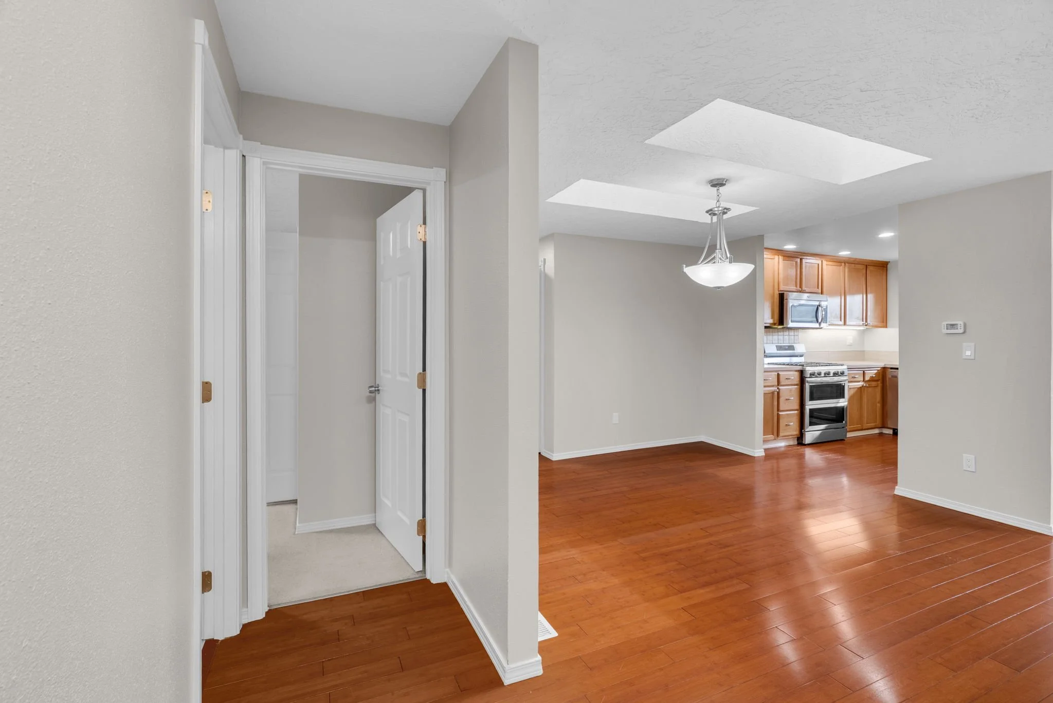31-web-or-mls-2203-sw-larsson-ave.jpg
