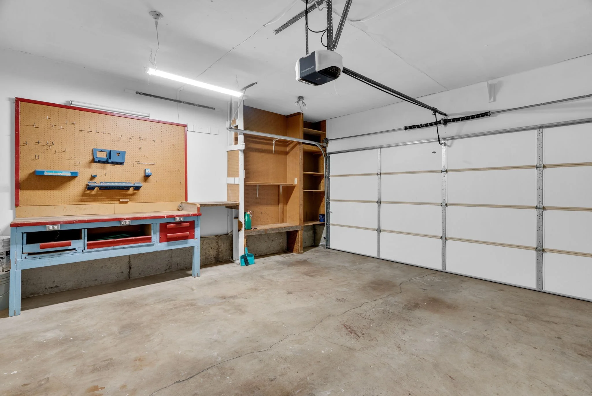 42-web-or-mls-2203-sw-larsson-ave.jpg