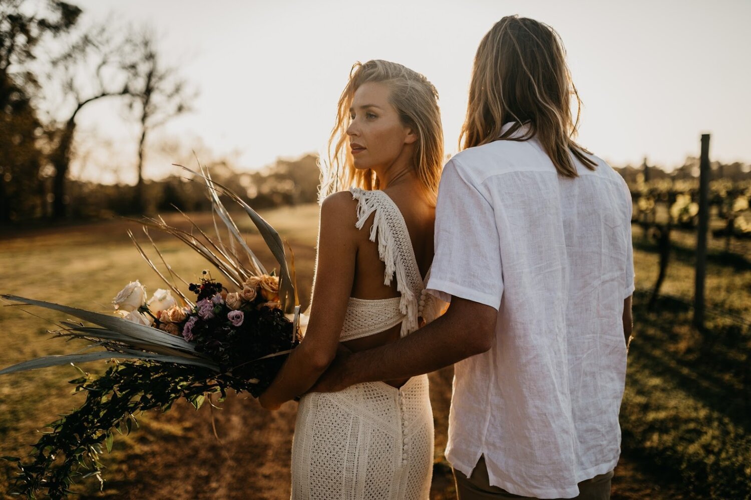 THE+BAREFOOT+PHOTOGRAPHER+STYLED+SHOOT++TO+THE+AISLE+AUSTRALIA+FEATURE+(25).jpg