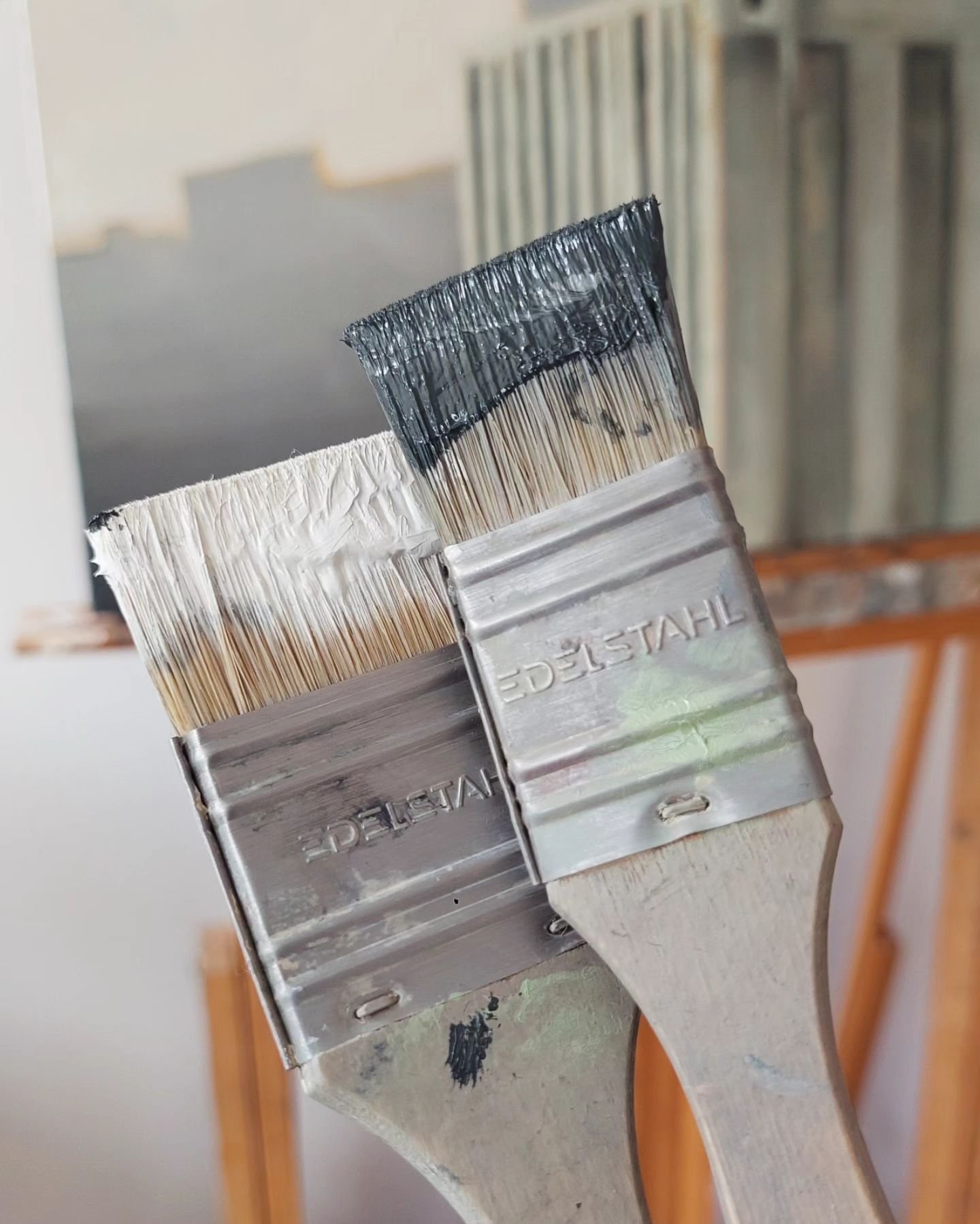 Once I'm set up for a day of painting, the hours fly. 🤍 

#lovemylife  #creative #oilpaintartist #lovewhatyoudo #thankful