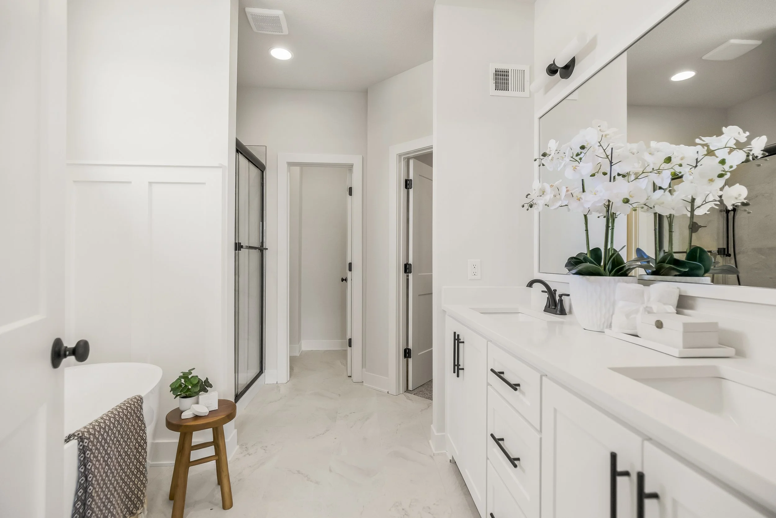 12800SFoxboroughCt24.jpg