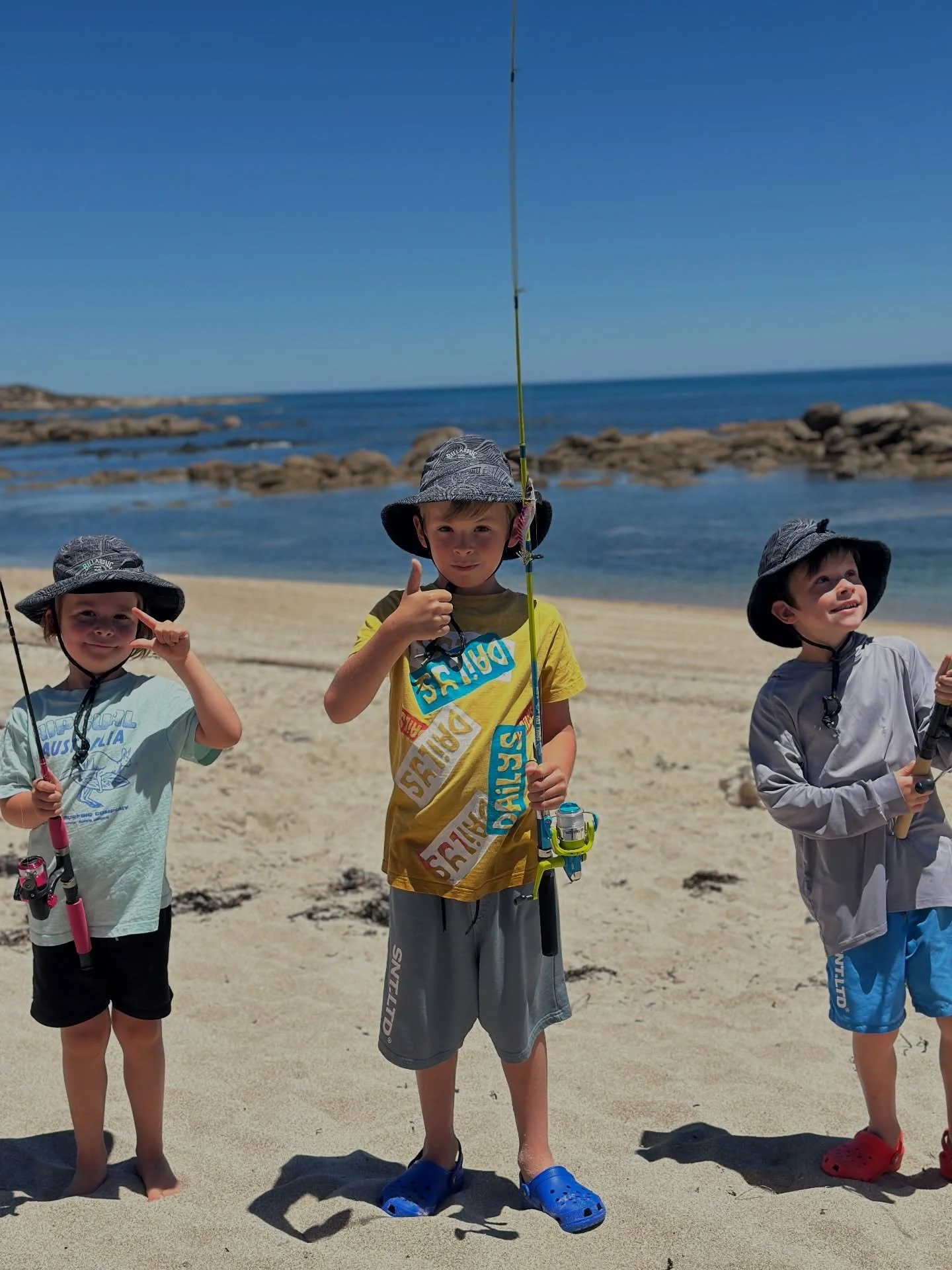 Beach camping off grid around Yorke Peninsula last week.
Just sand, salt, 43&deg; heat &amp; endless swims.

My fave humans, our kelpie and yes the cats (they survived their first trip!) We&rsquo;ve officially become those people 🤪 
Hot days. Sandy 