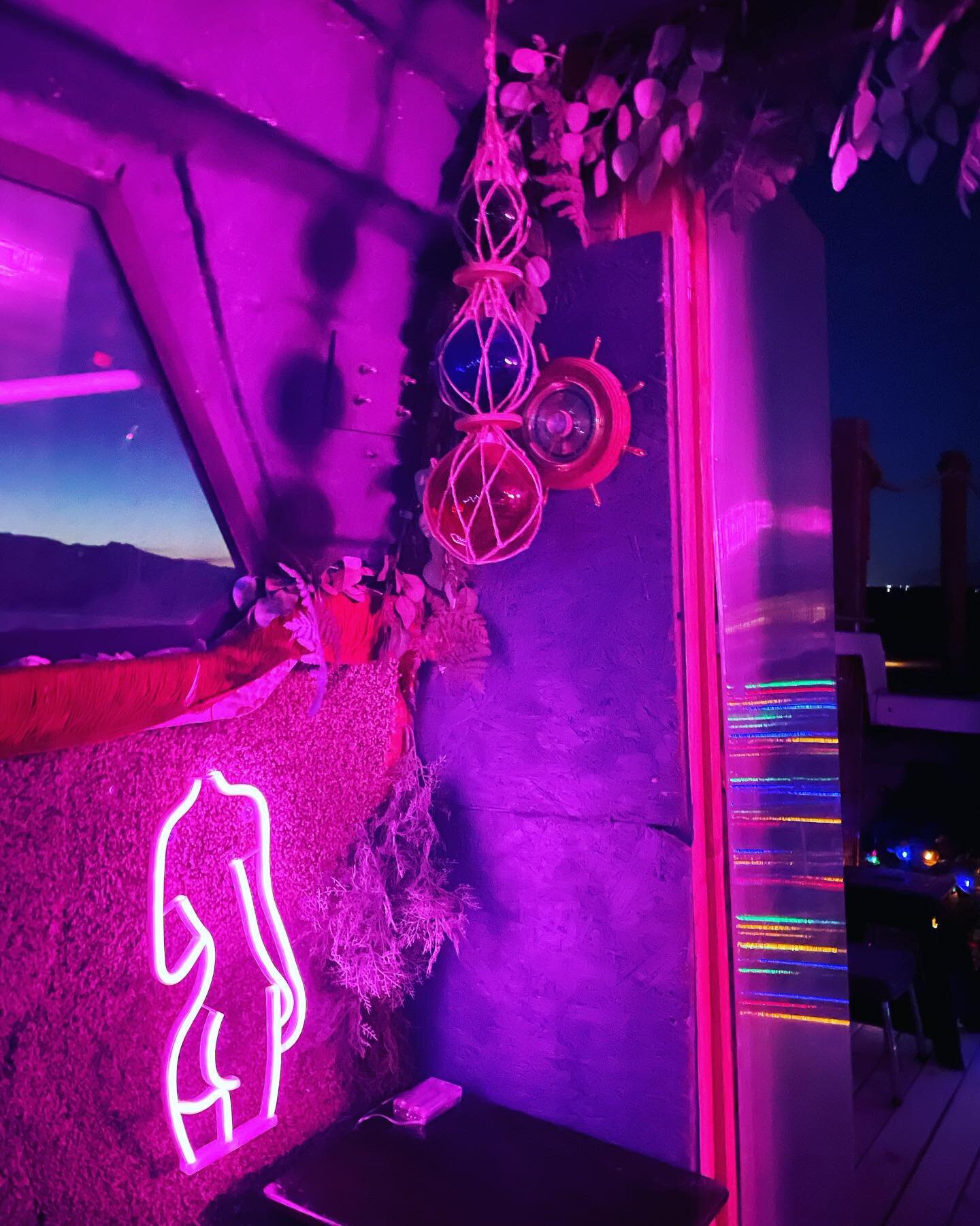 The sexy glow of one of our favorite hangouts, Knottie Girl⚡️

Just one of the magically themed vibes you can experience while glamping or partying here at Cherry Clouds! 🛥️🍒☁️

Have you done something nauti inside this babe?!?💋 

#themedroom 
#gl