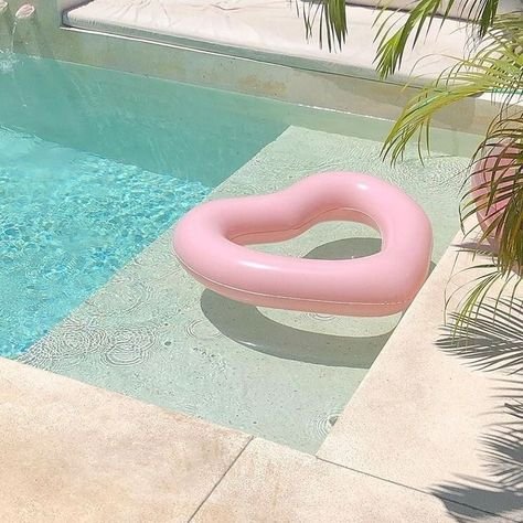 Float_Heart.jpeg