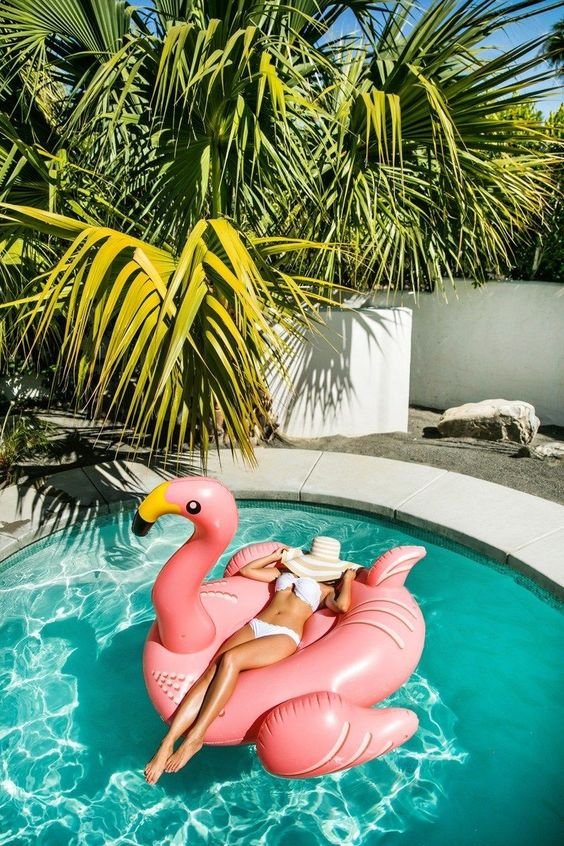 Float_Flamingo.jpeg