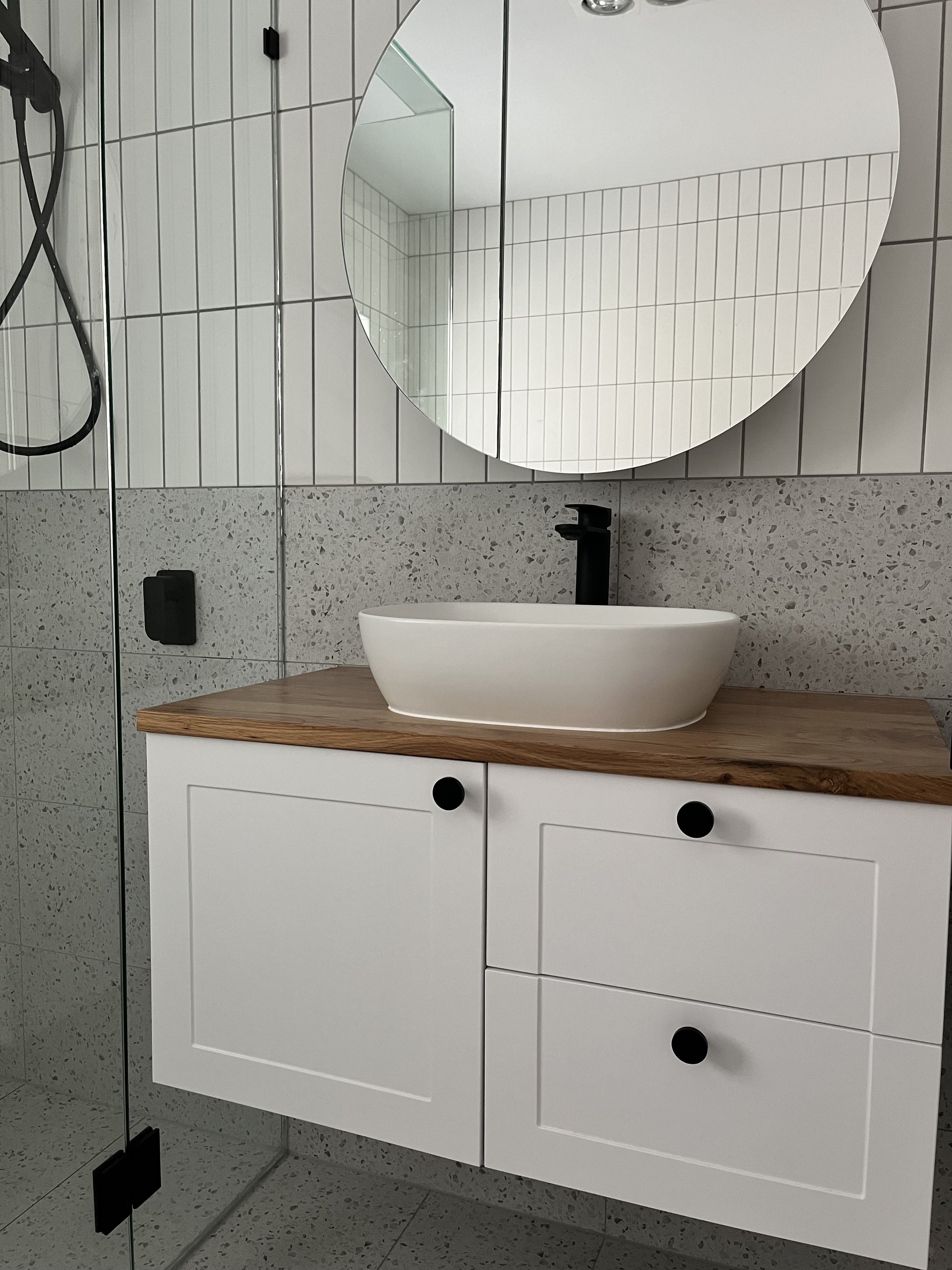 BB bathroom 2.jpg
