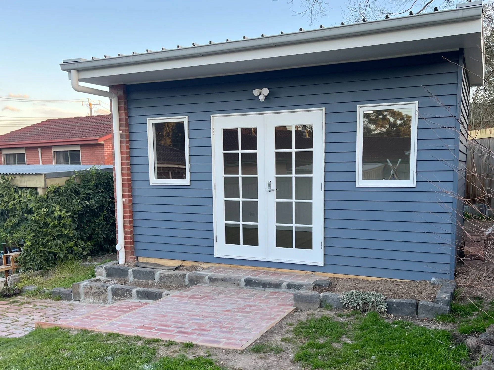Granny flat 1.jpg