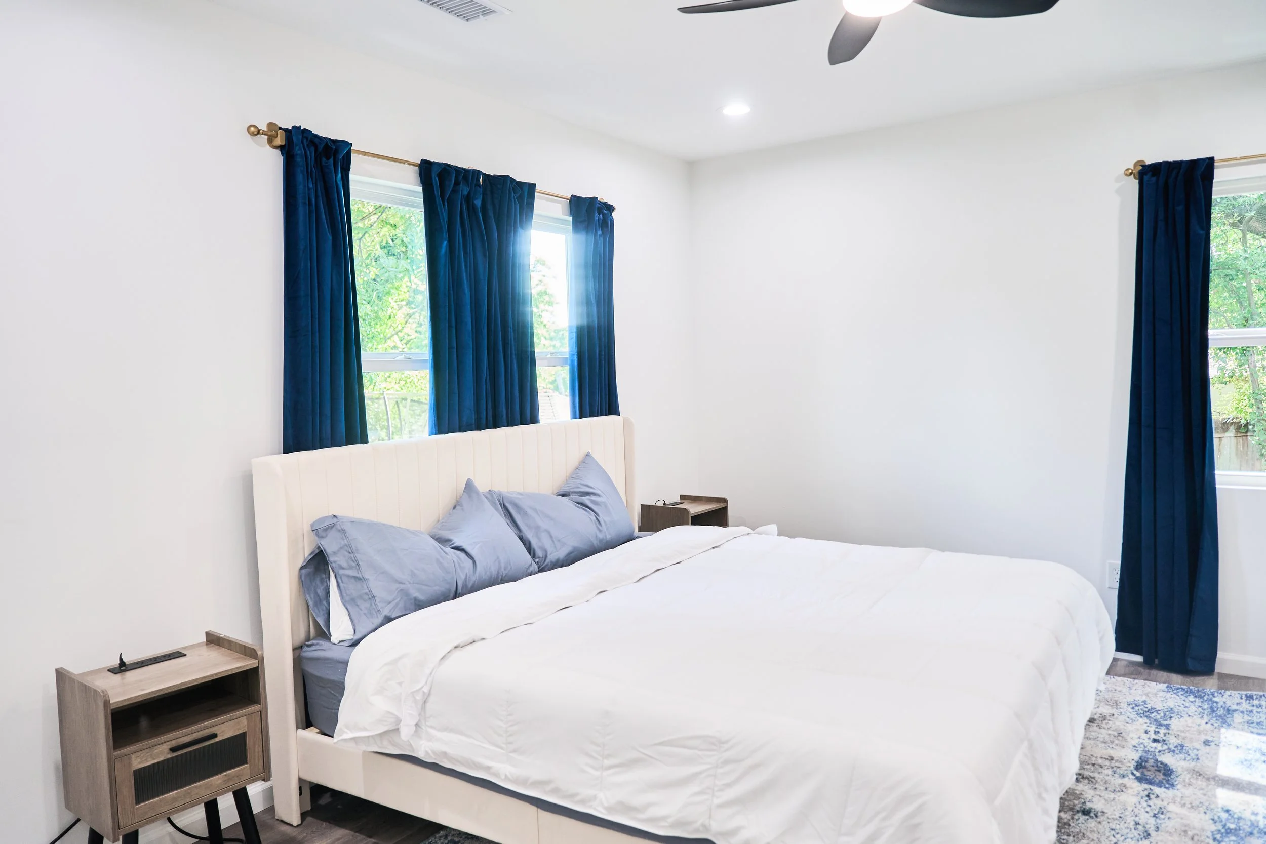 RealEstate111.jpg